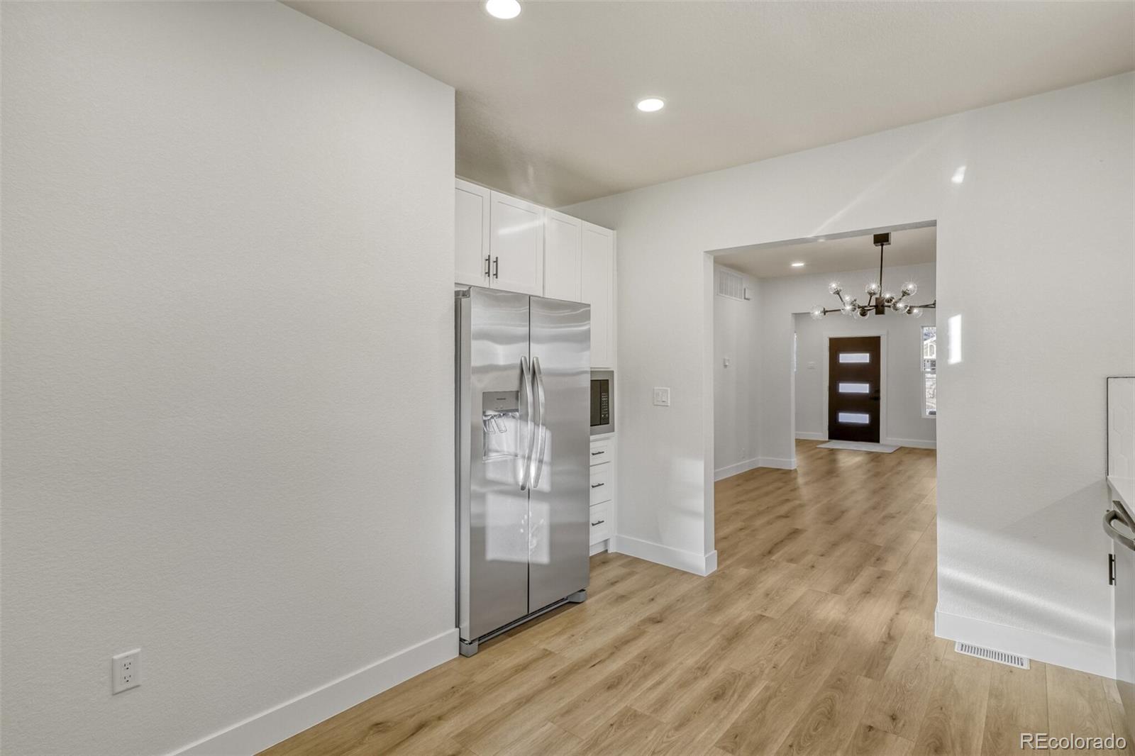 MLS Image #11 for 2627 n york street,denver, Colorado