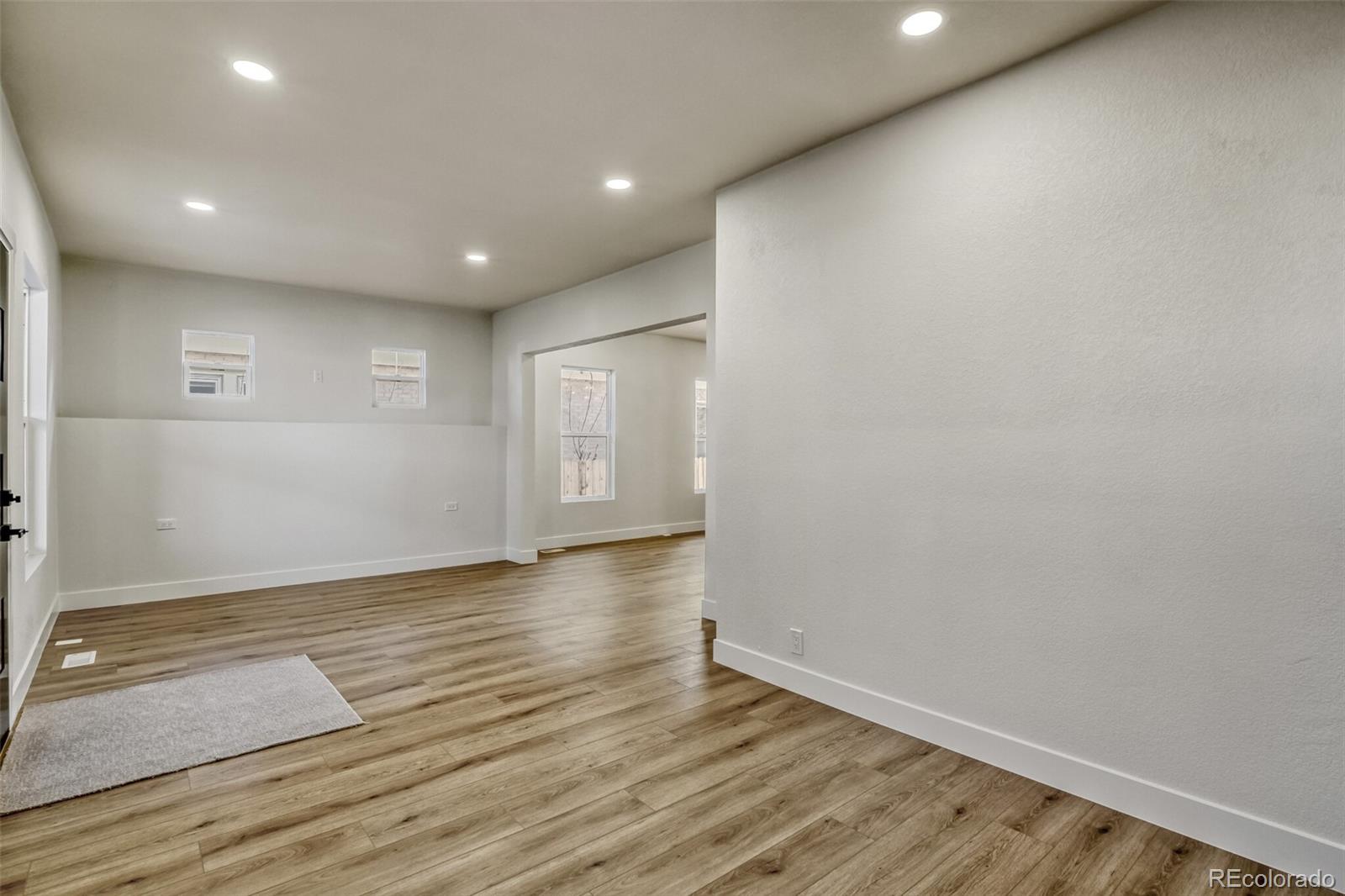 MLS Image #5 for 2627 n york street,denver, Colorado