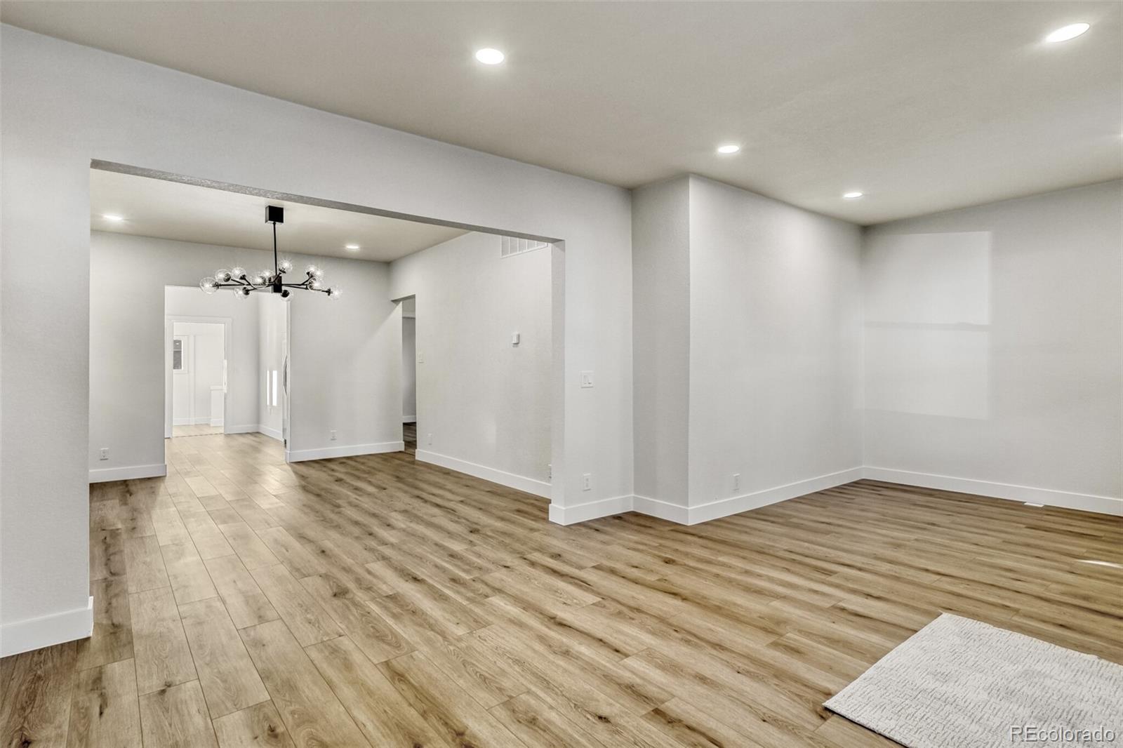 MLS Image #6 for 2627 n york street,denver, Colorado