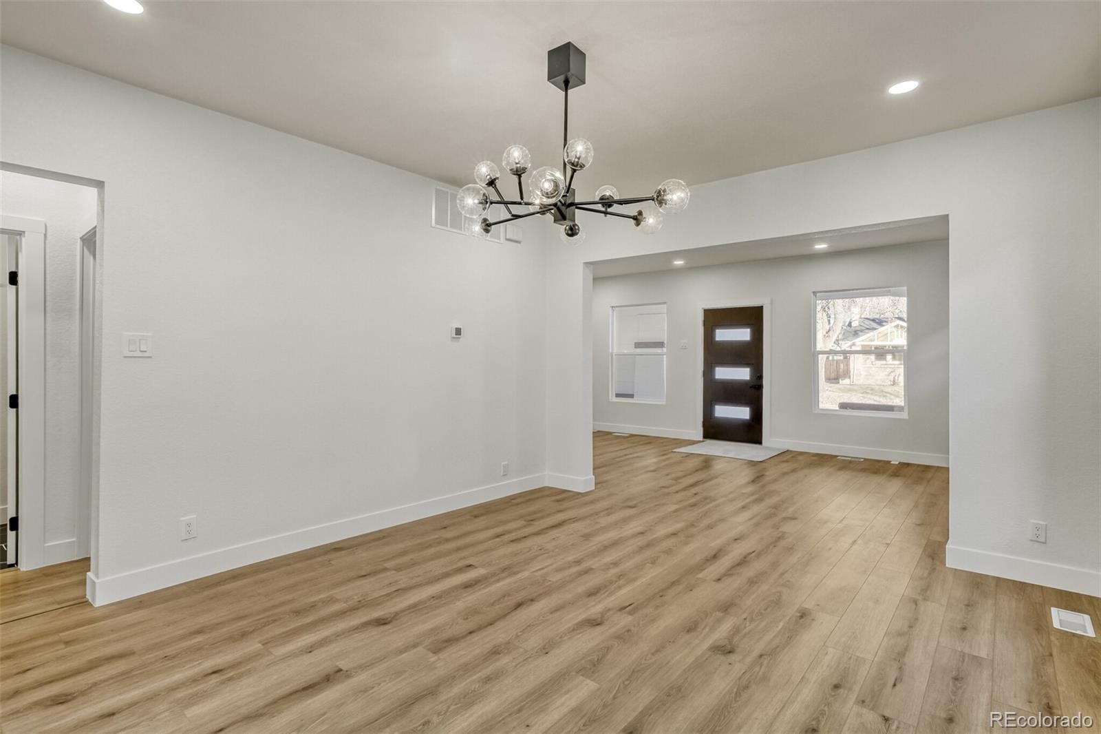MLS Image #8 for 2627 n york street,denver, Colorado