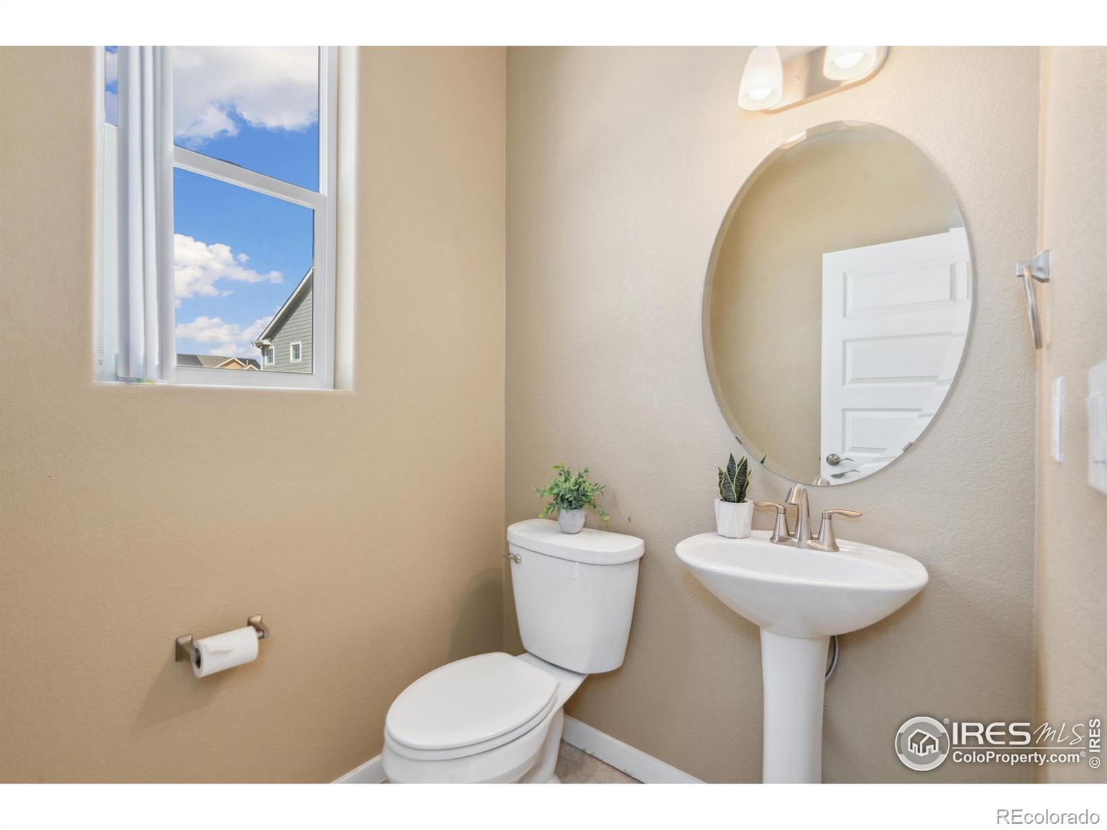 MLS Image #10 for 8661  16th st rd,greeley, Colorado