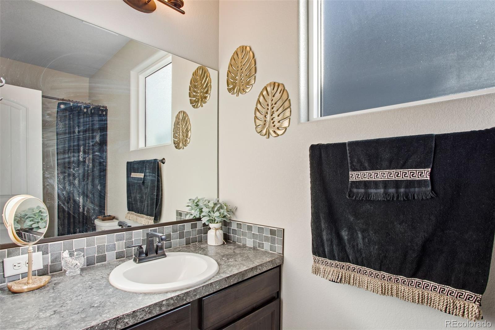 MLS Image #17 for 324  4th street,berthoud, Colorado