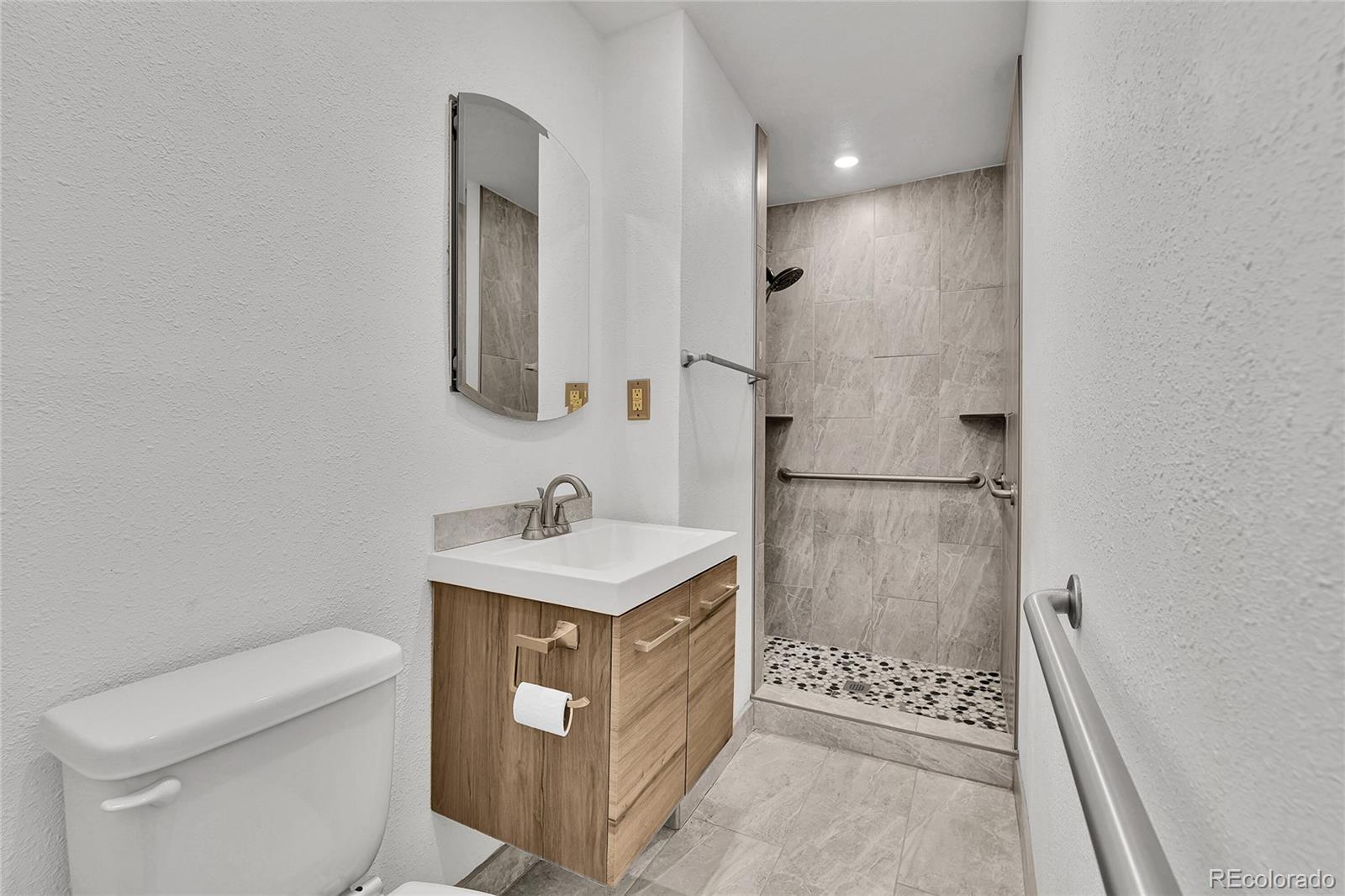 MLS Image #14 for 1995 s hazel court,denver, Colorado