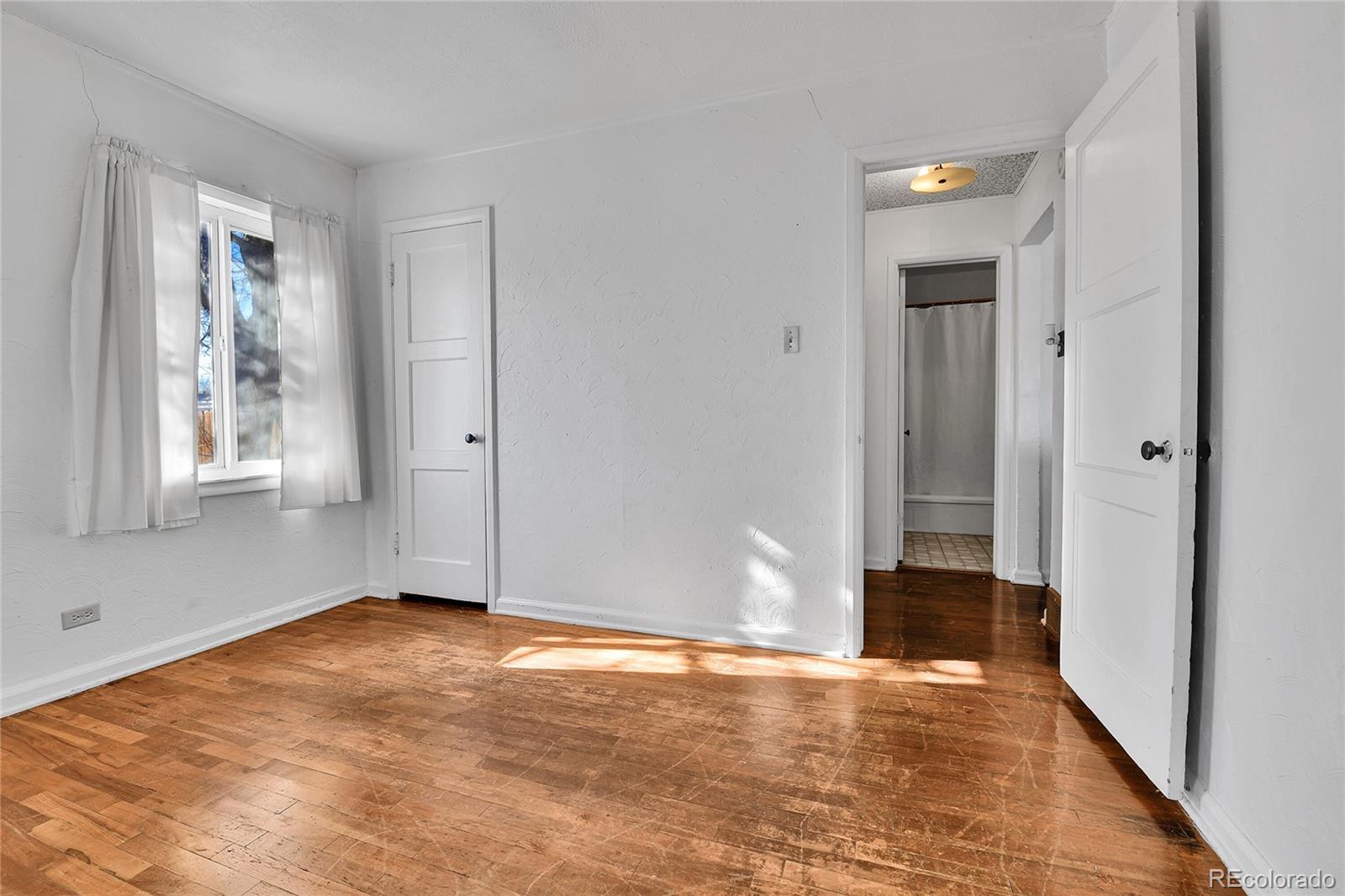 MLS Image #16 for 1995 s hazel court,denver, Colorado