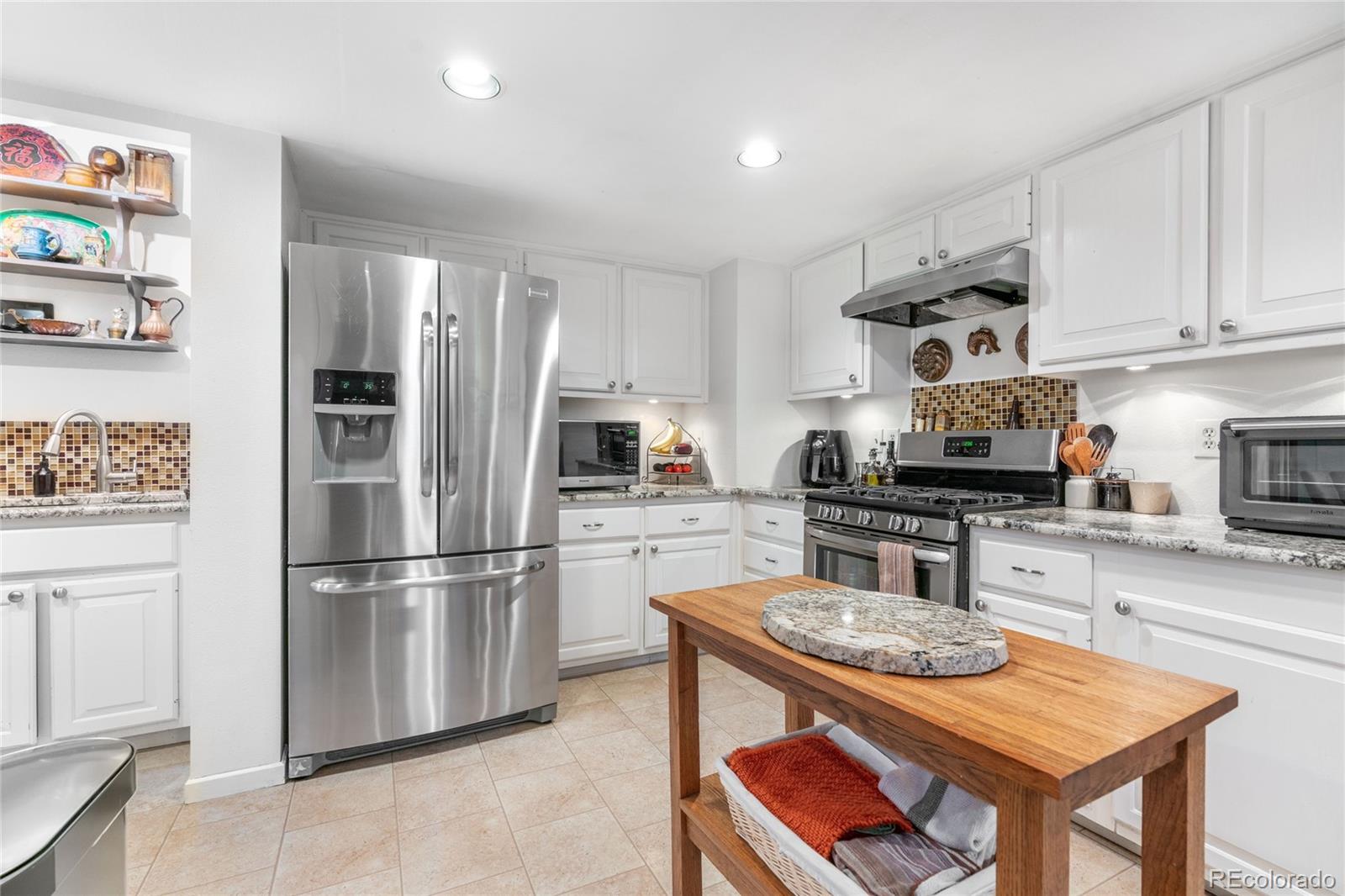 MLS Image #10 for 8364 e radcliff avenue,denver, Colorado