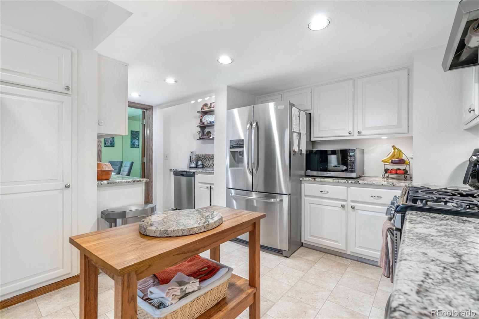 MLS Image #9 for 8364 e radcliff avenue,denver, Colorado