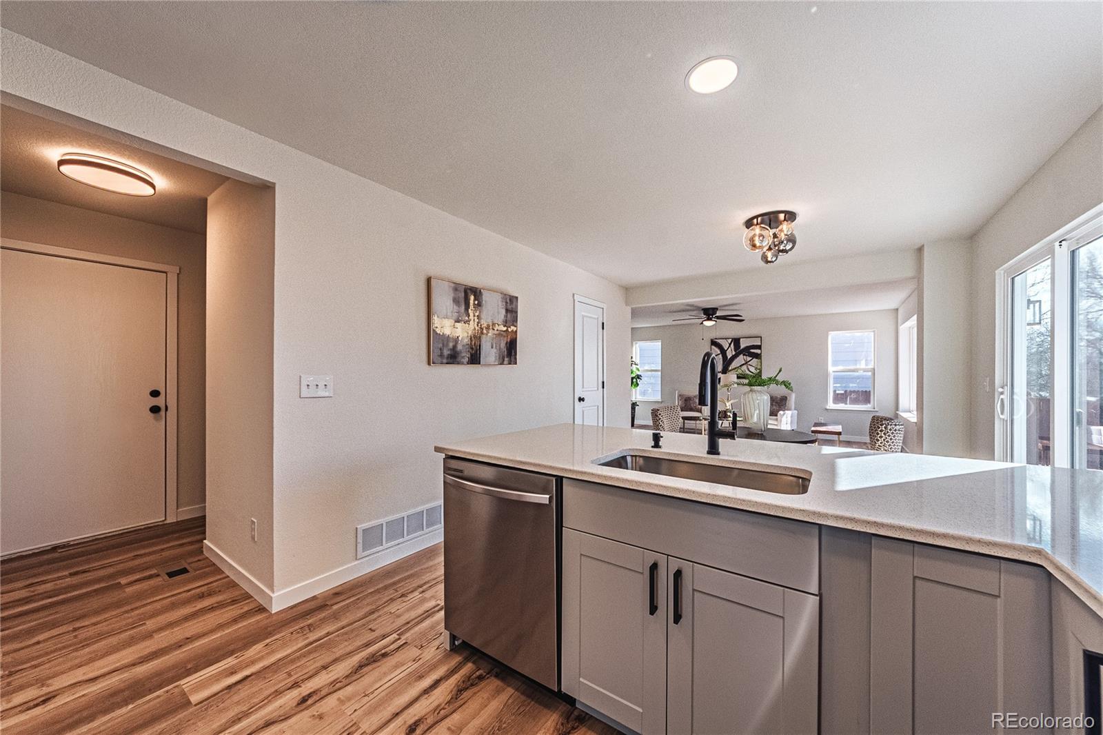 MLS Image #12 for 851  legend oak drive,fountain, Colorado