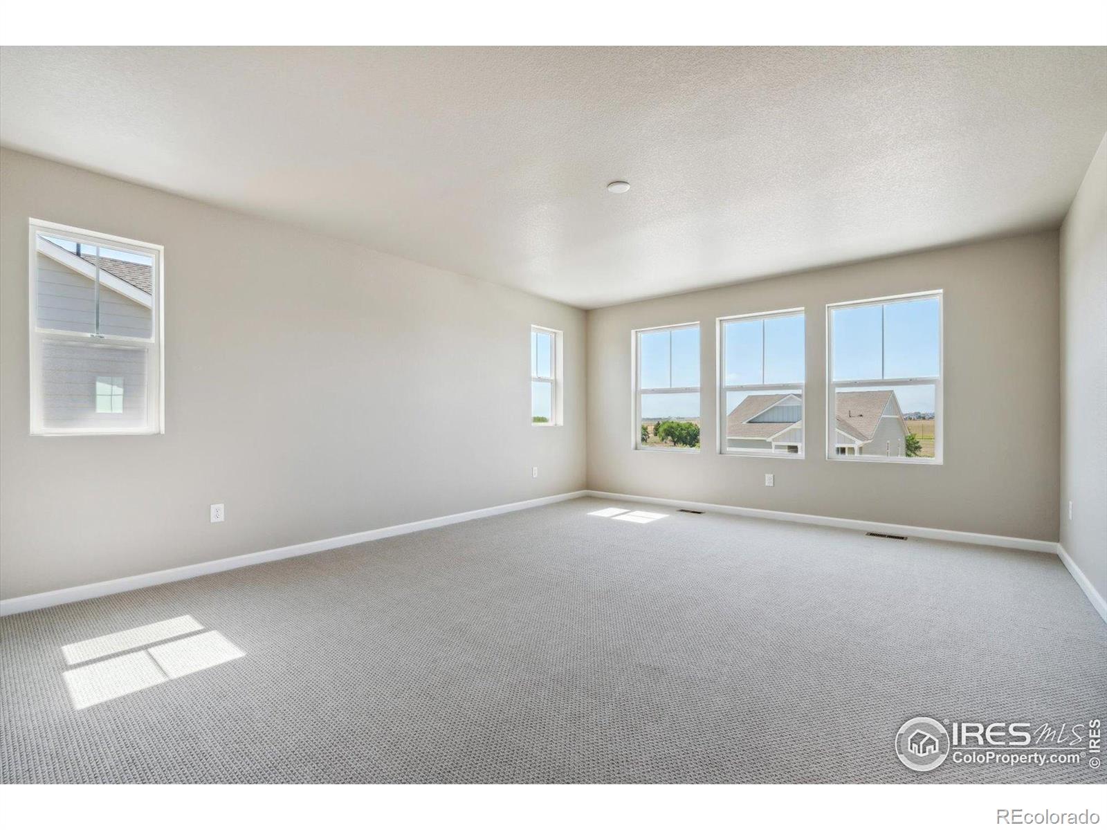 MLS Image #12 for 803  harvard street,johnstown, Colorado