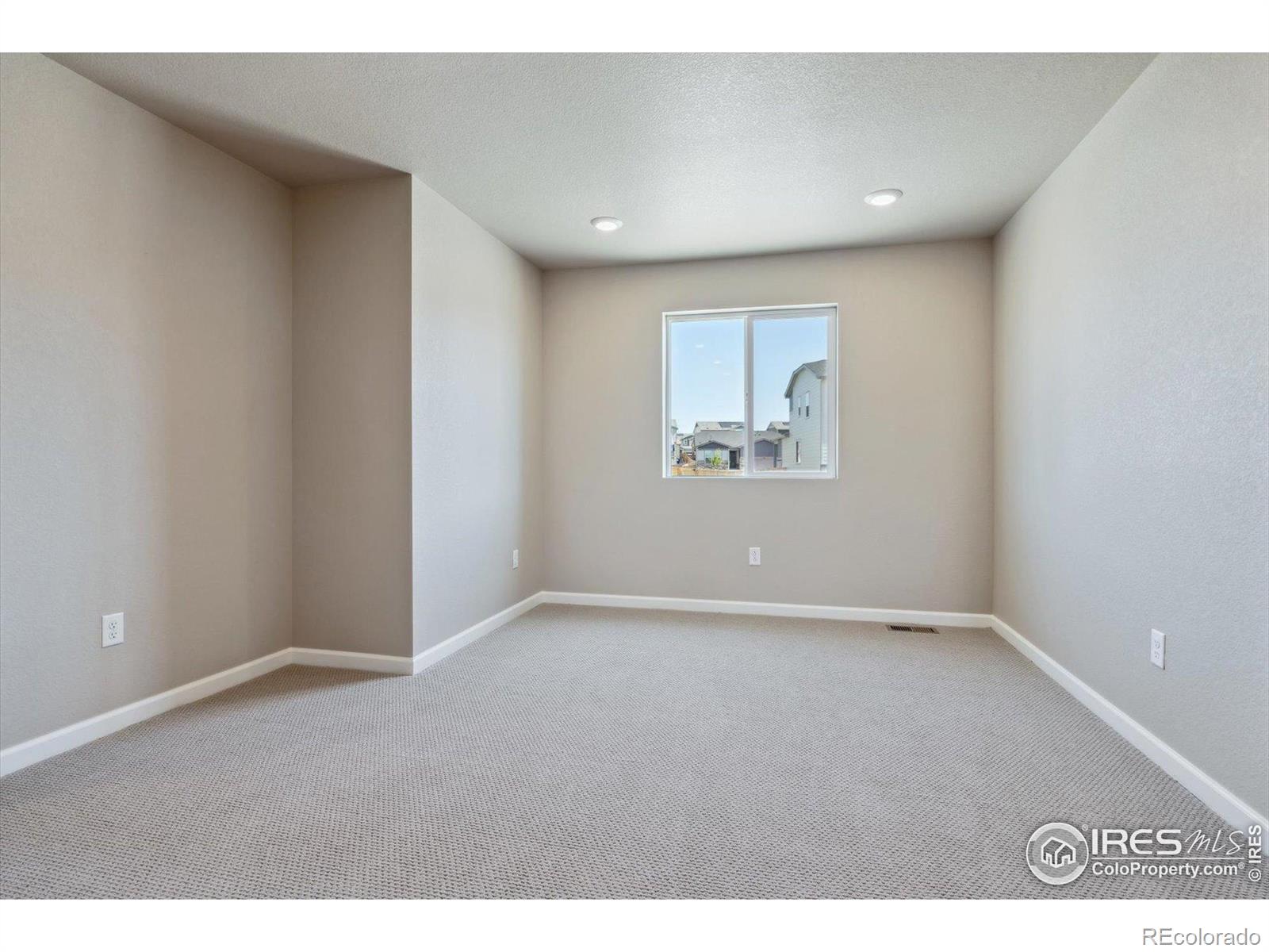 MLS Image #17 for 803  harvard street,johnstown, Colorado