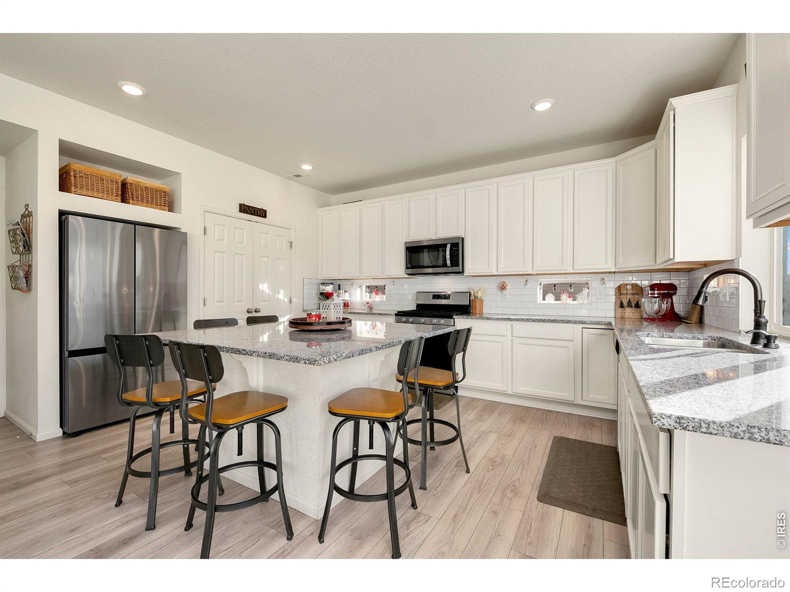 MLS Image #4 for 3620  candlewood drive,johnstown, Colorado
