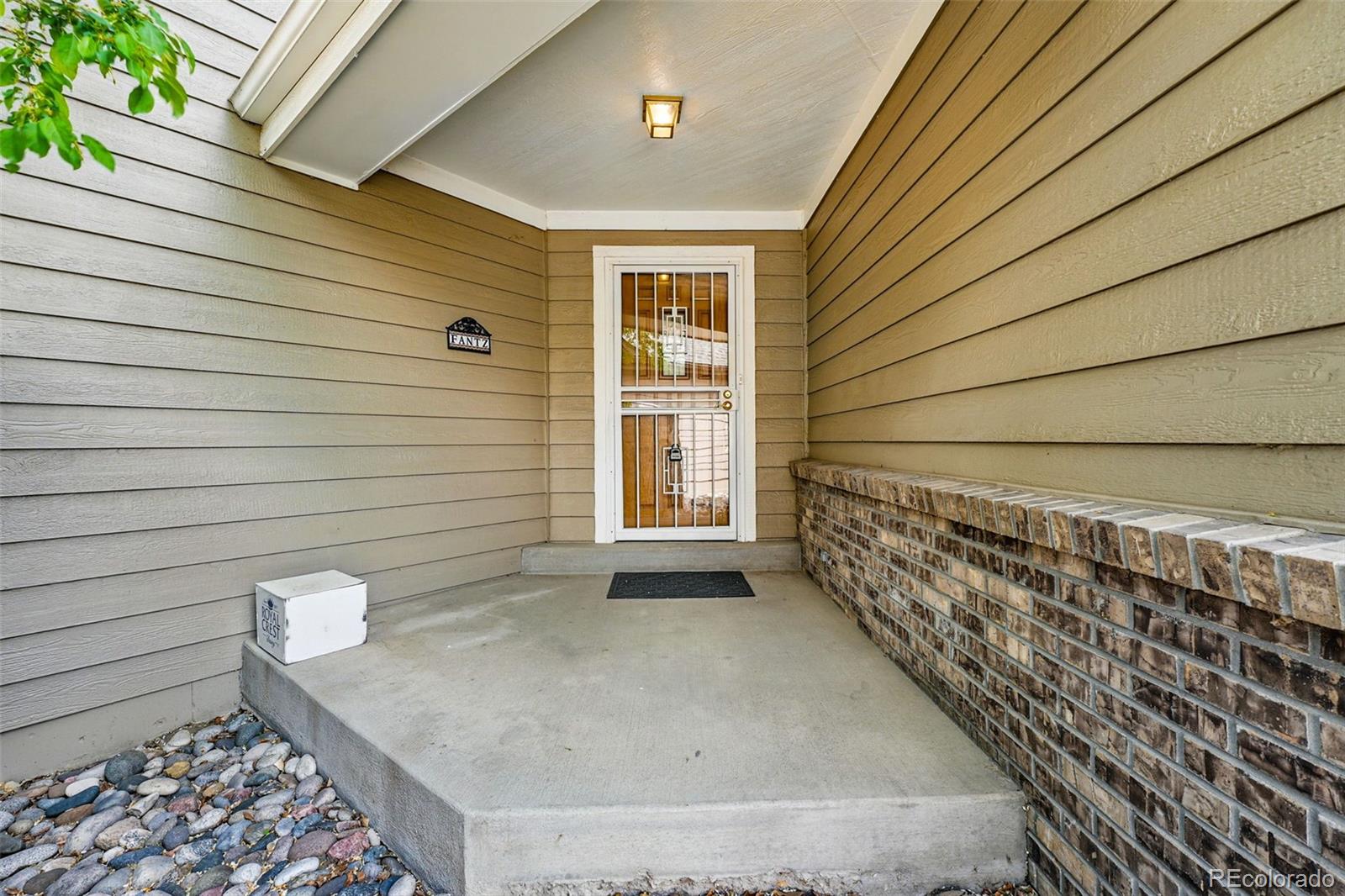 MLS Image #1 for 2252 s yosemite circle,denver, Colorado
