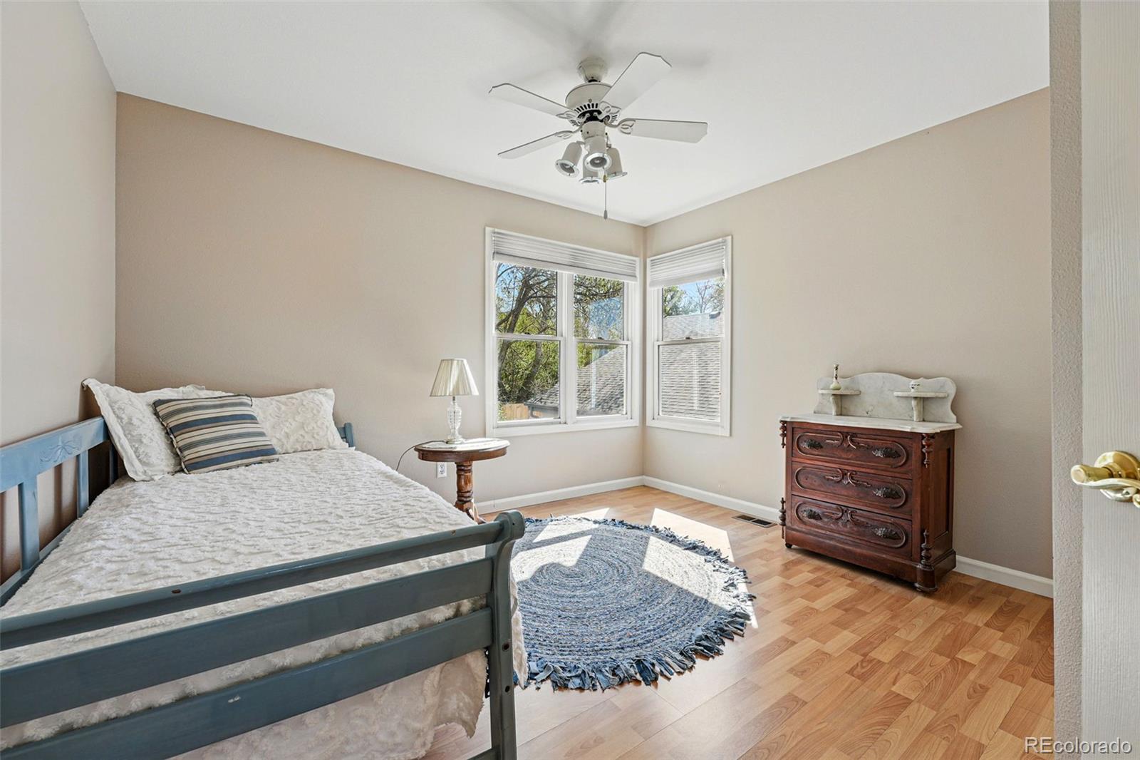 MLS Image #30 for 2252 s yosemite circle,denver, Colorado