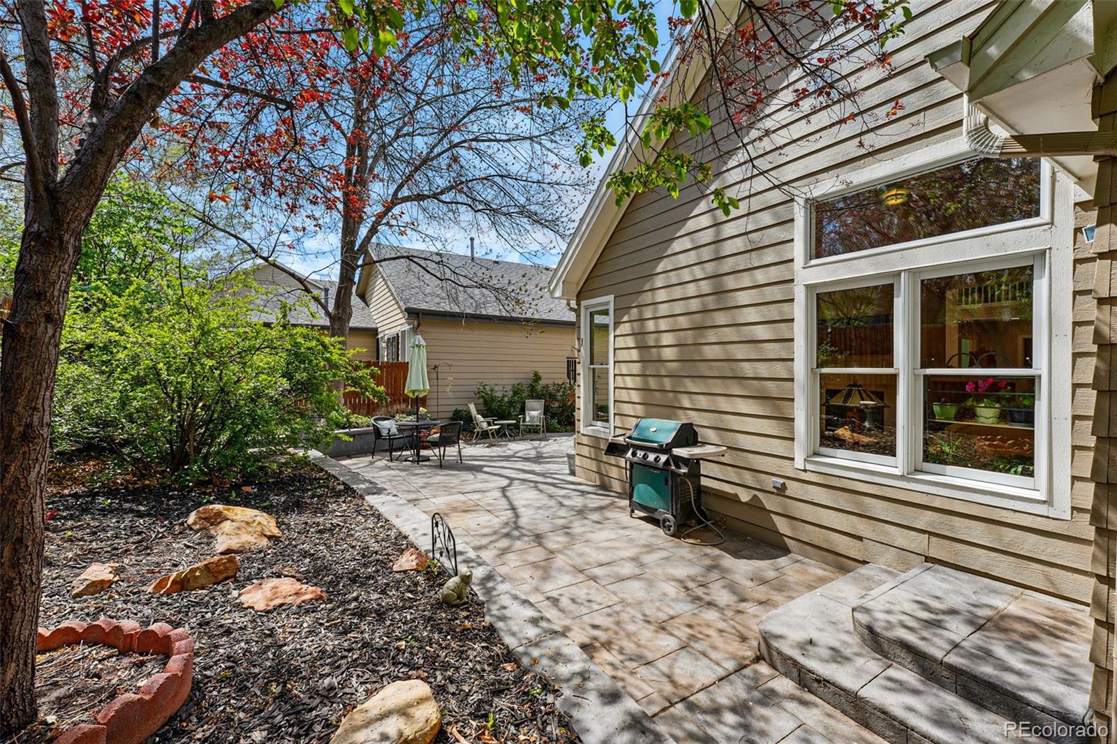 MLS Image #33 for 2252 s yosemite circle,denver, Colorado