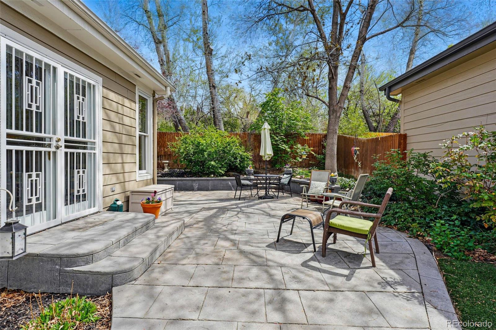 MLS Image #36 for 2252 s yosemite circle,denver, Colorado
