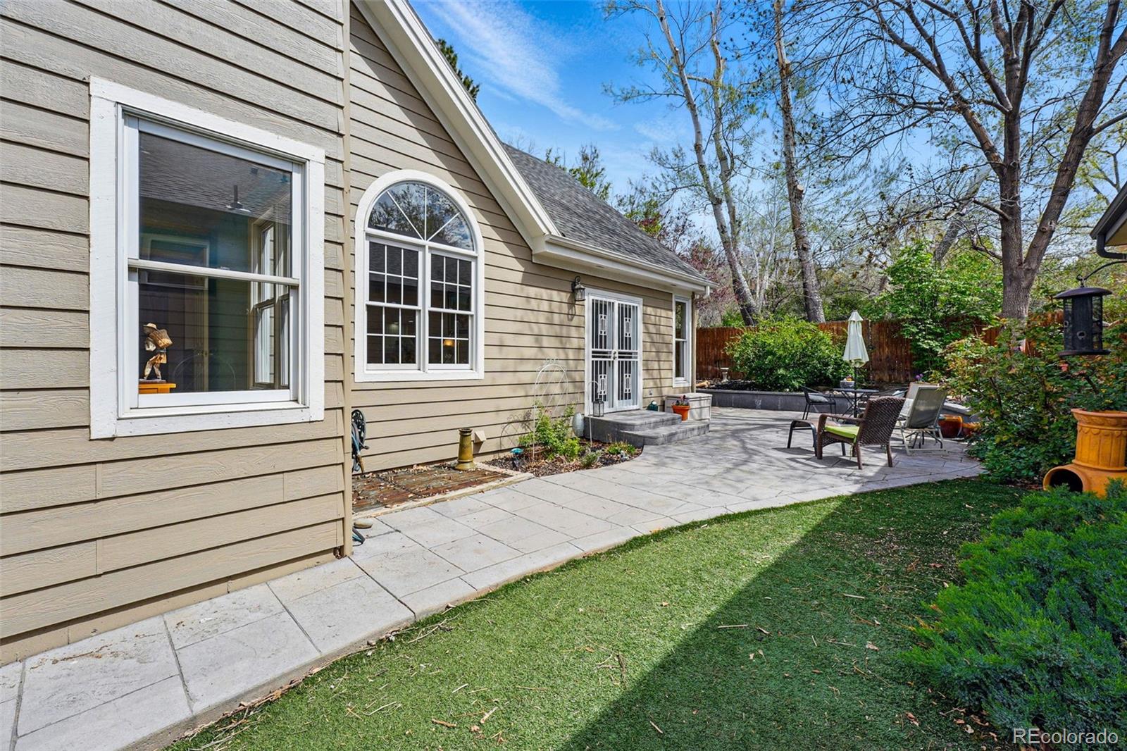 MLS Image #37 for 2252 s yosemite circle,denver, Colorado