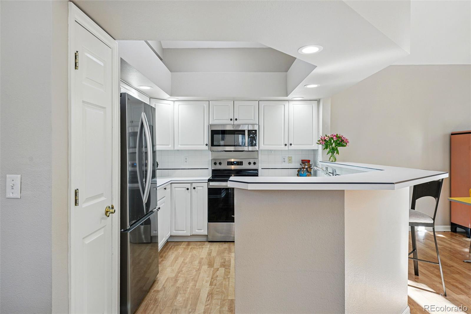 MLS Image #7 for 2252 s yosemite circle,denver, Colorado
