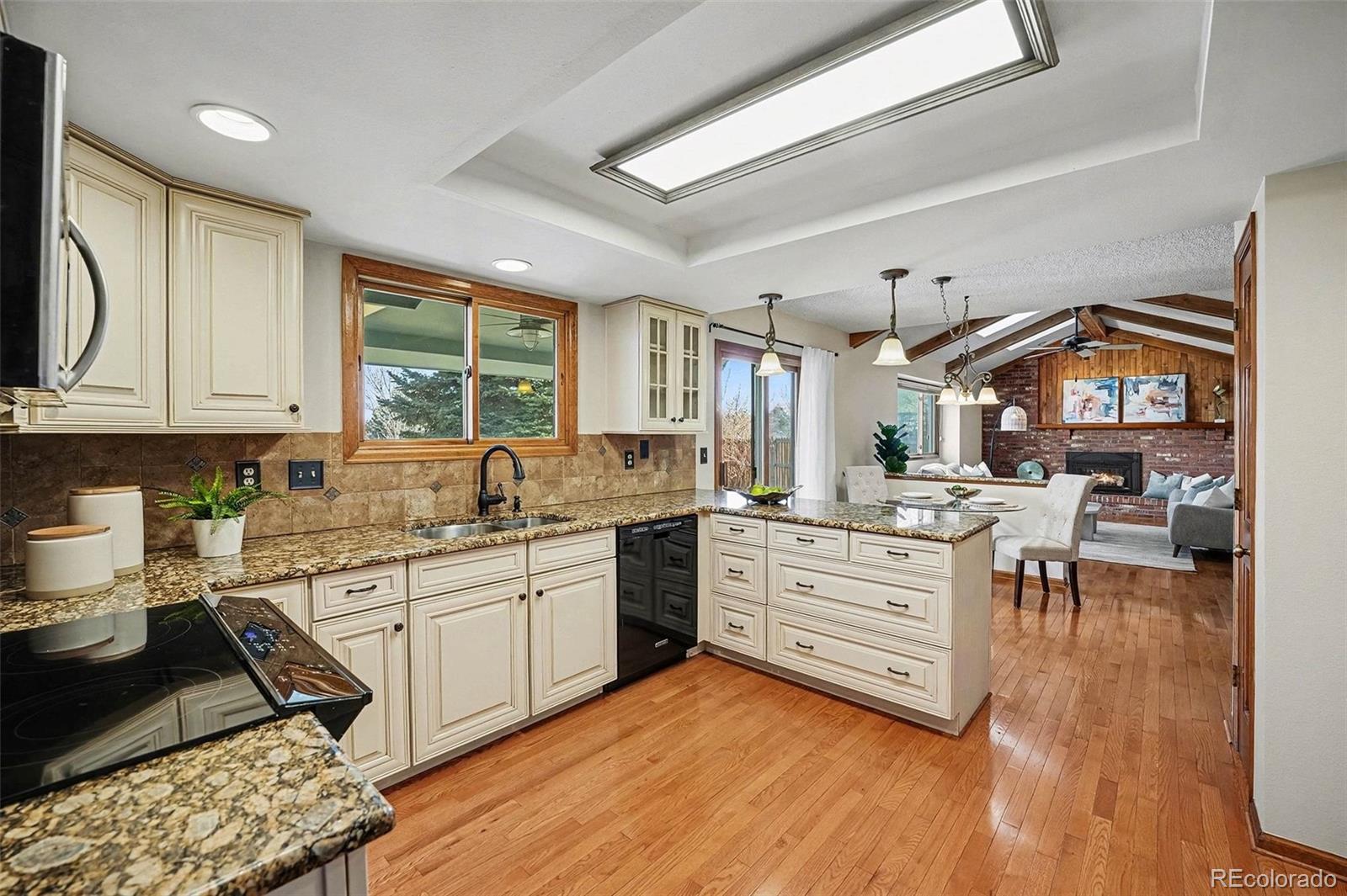 MLS Image #10 for 861 w kettle avenue,littleton, Colorado