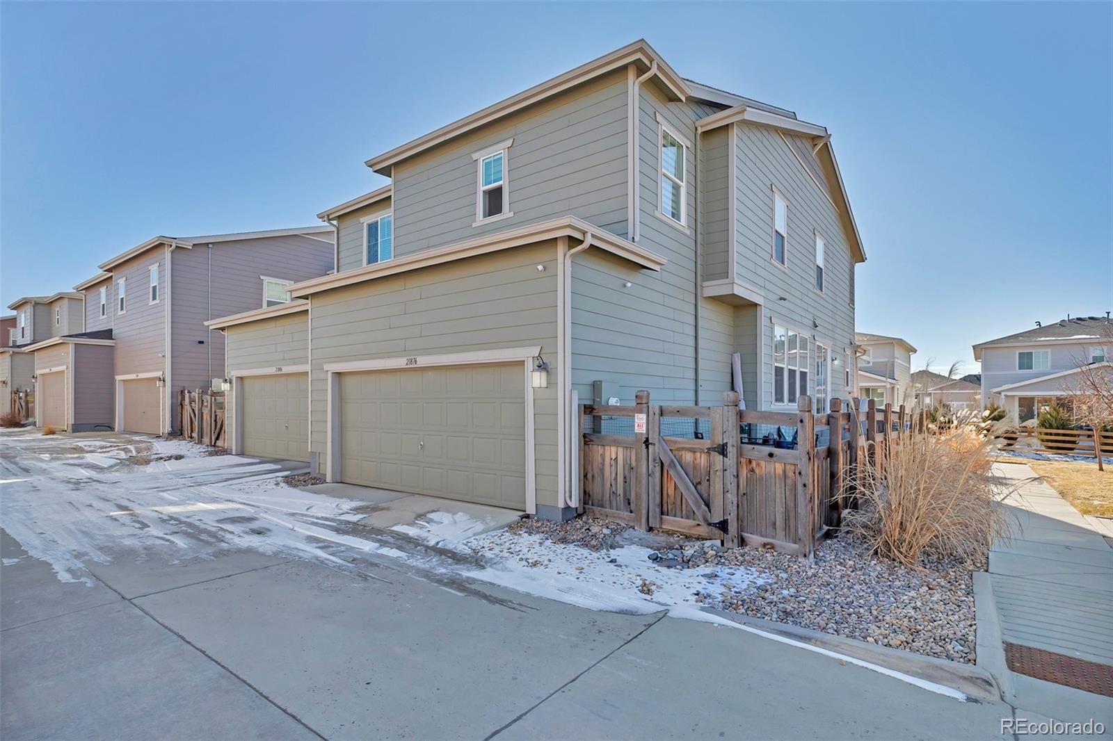 MLS Image #2 for 21876 e radcliff circle,aurora, Colorado