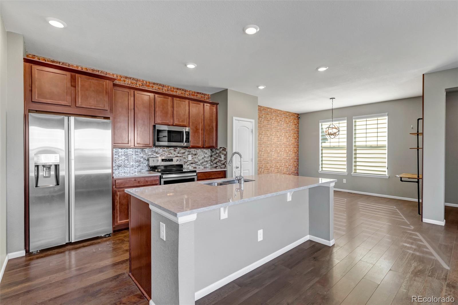 MLS Image #3 for 21876 e radcliff circle,aurora, Colorado