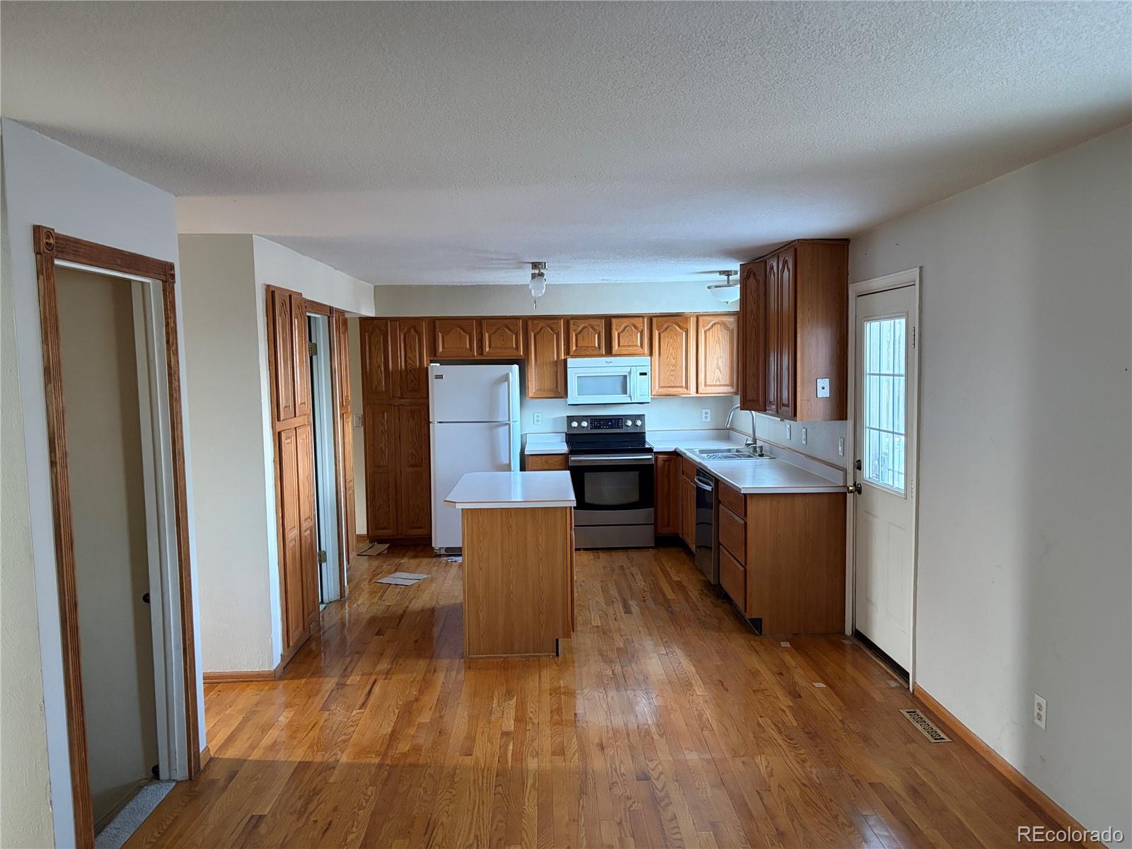 MLS Image #2 for 17477 e belleview place,centennial, Colorado