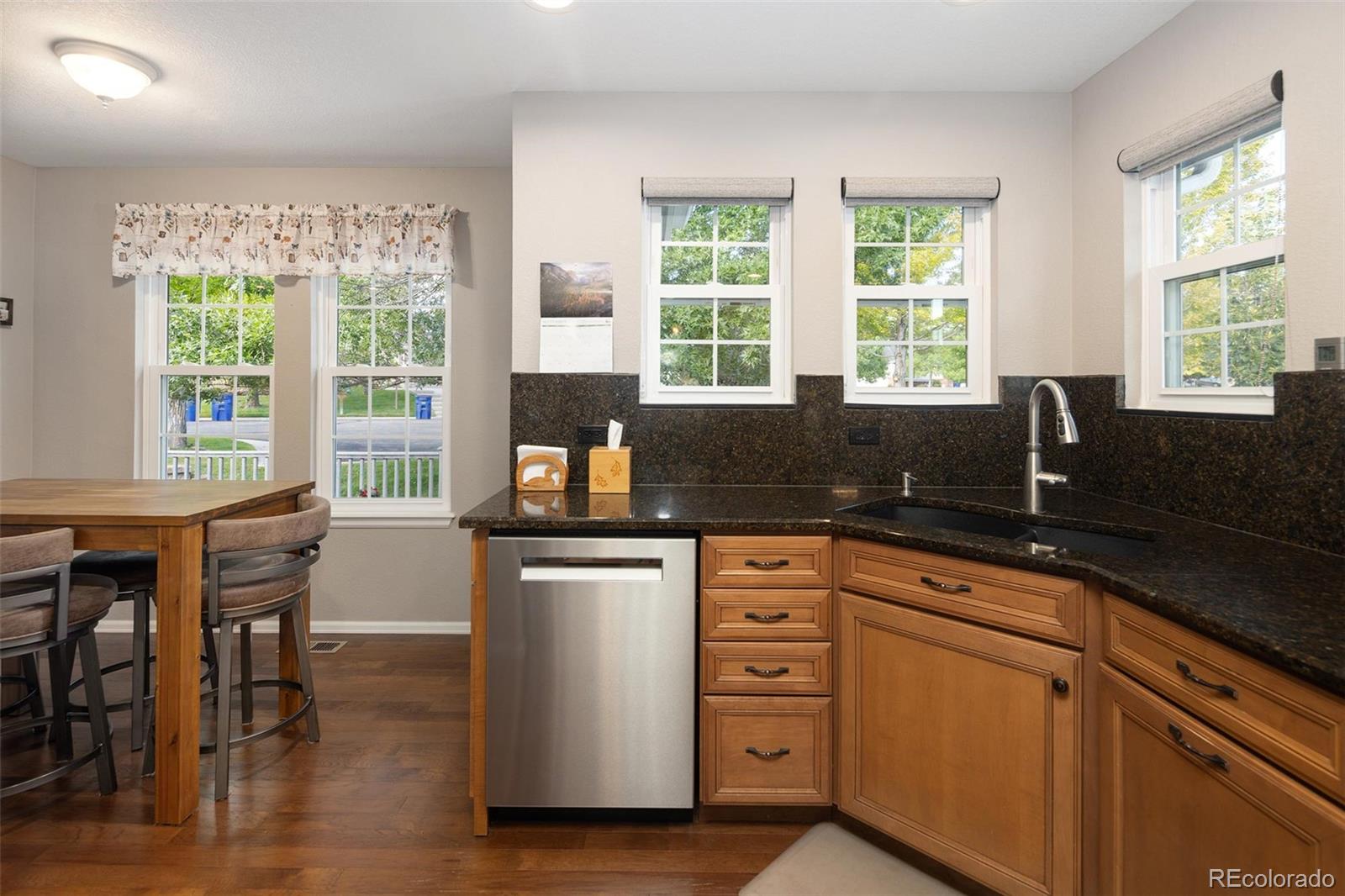 MLS Image #11 for 7929 s buchanan way,aurora, Colorado