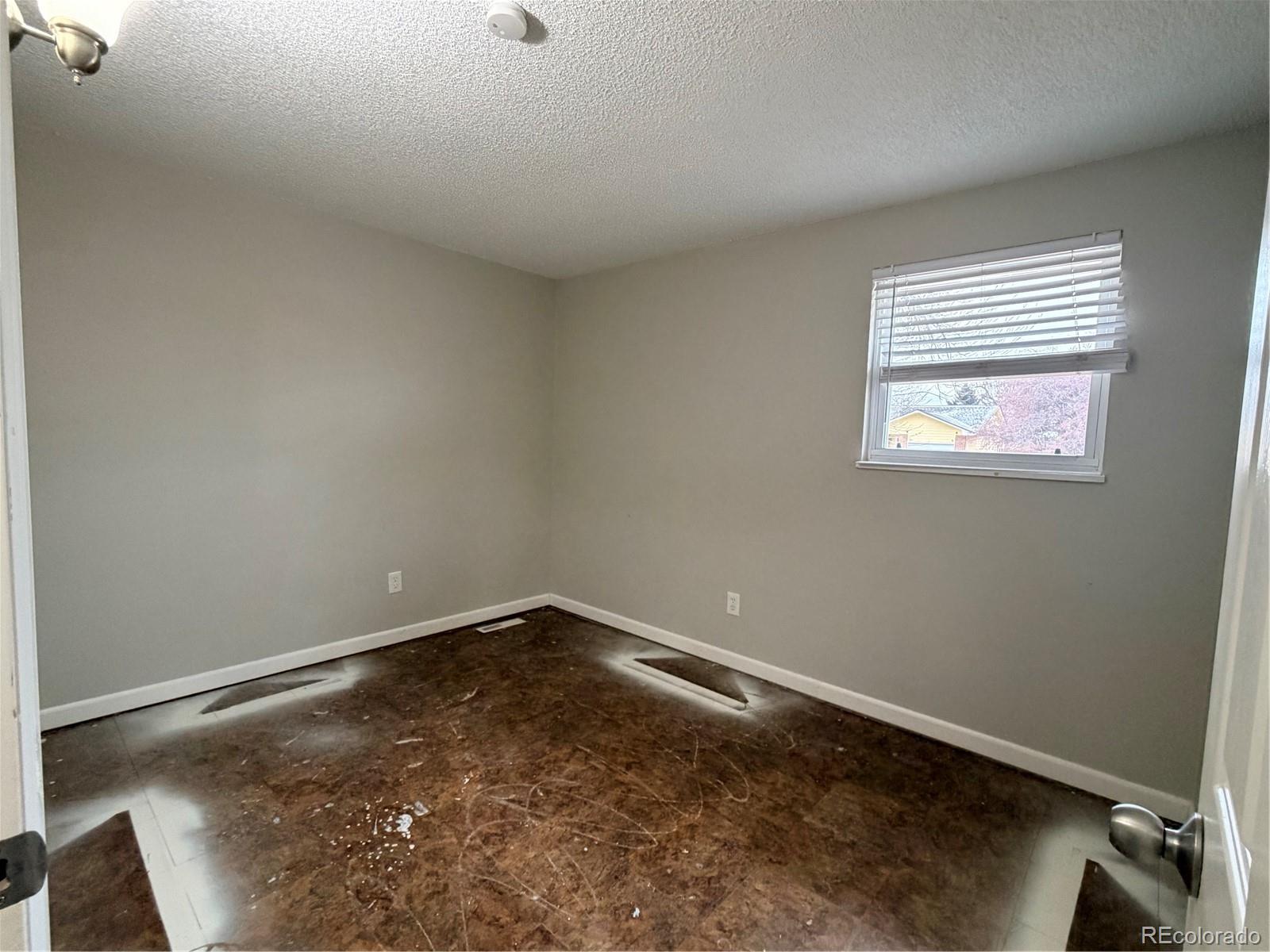 MLS Image #15 for 975 e 7th avenue,broomfield, Colorado