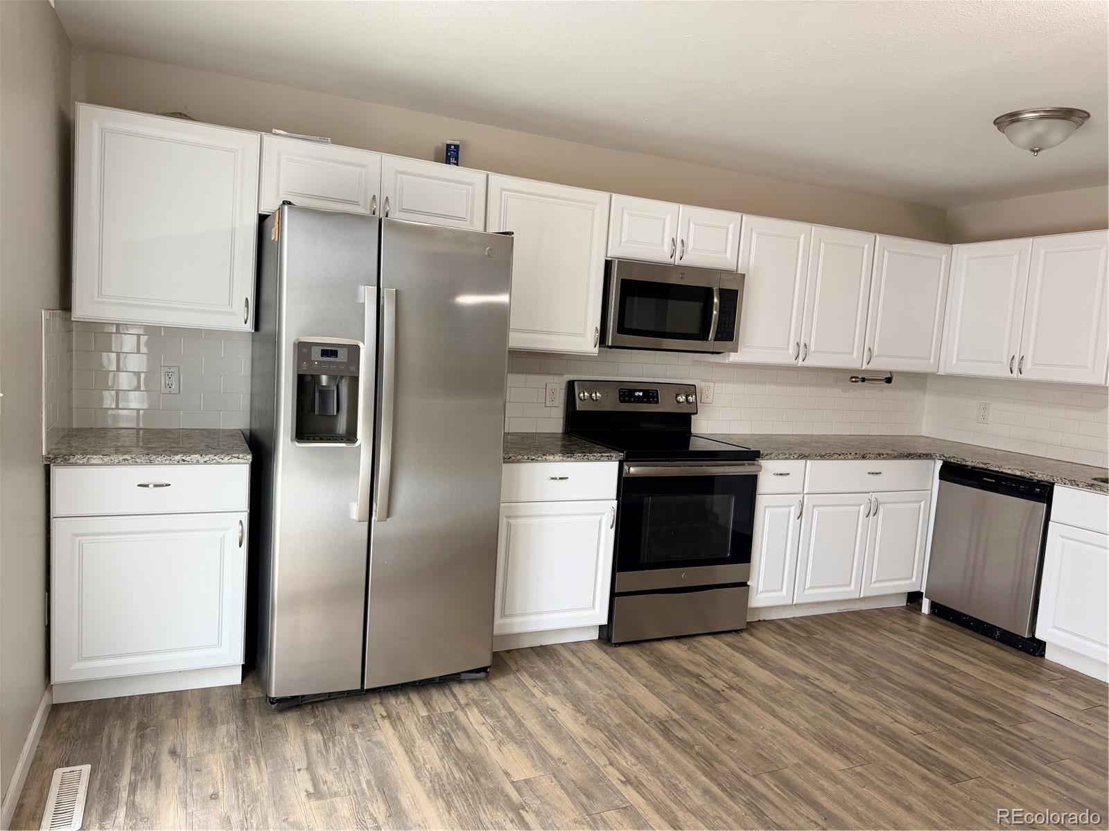 MLS Image #9 for 975 e 7th avenue,broomfield, Colorado