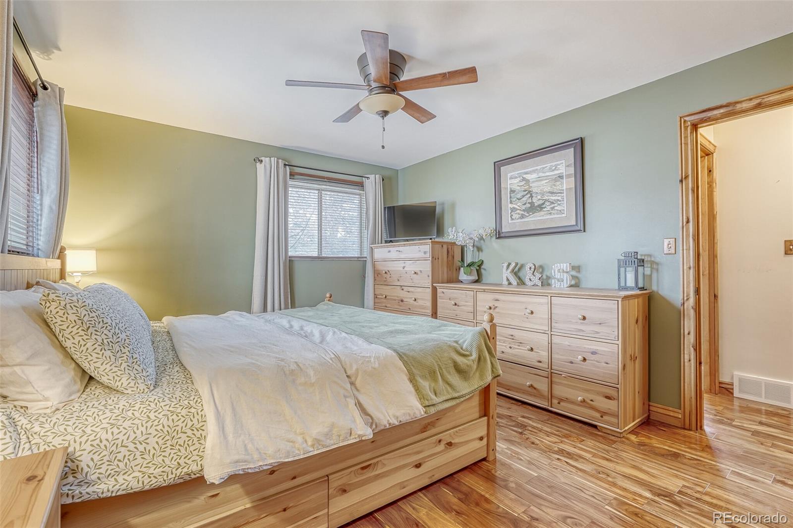 MLS Image #14 for 16011 w 56th place,golden, Colorado