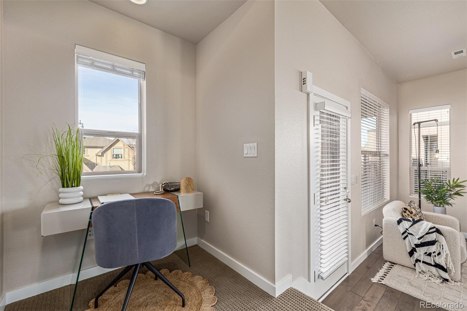 MLS Image #7 for 8228 e 24th drive ,denver, Colorado