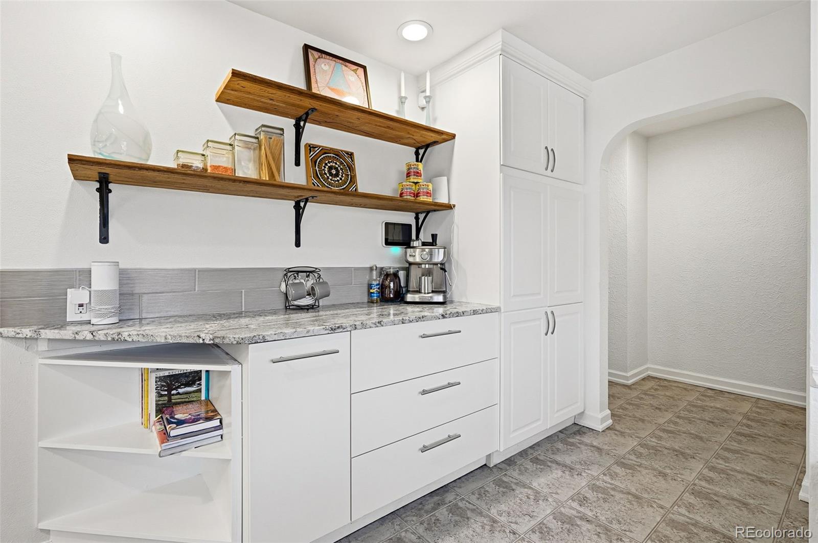 MLS Image #11 for 6631 e 5th avenue,denver, Colorado