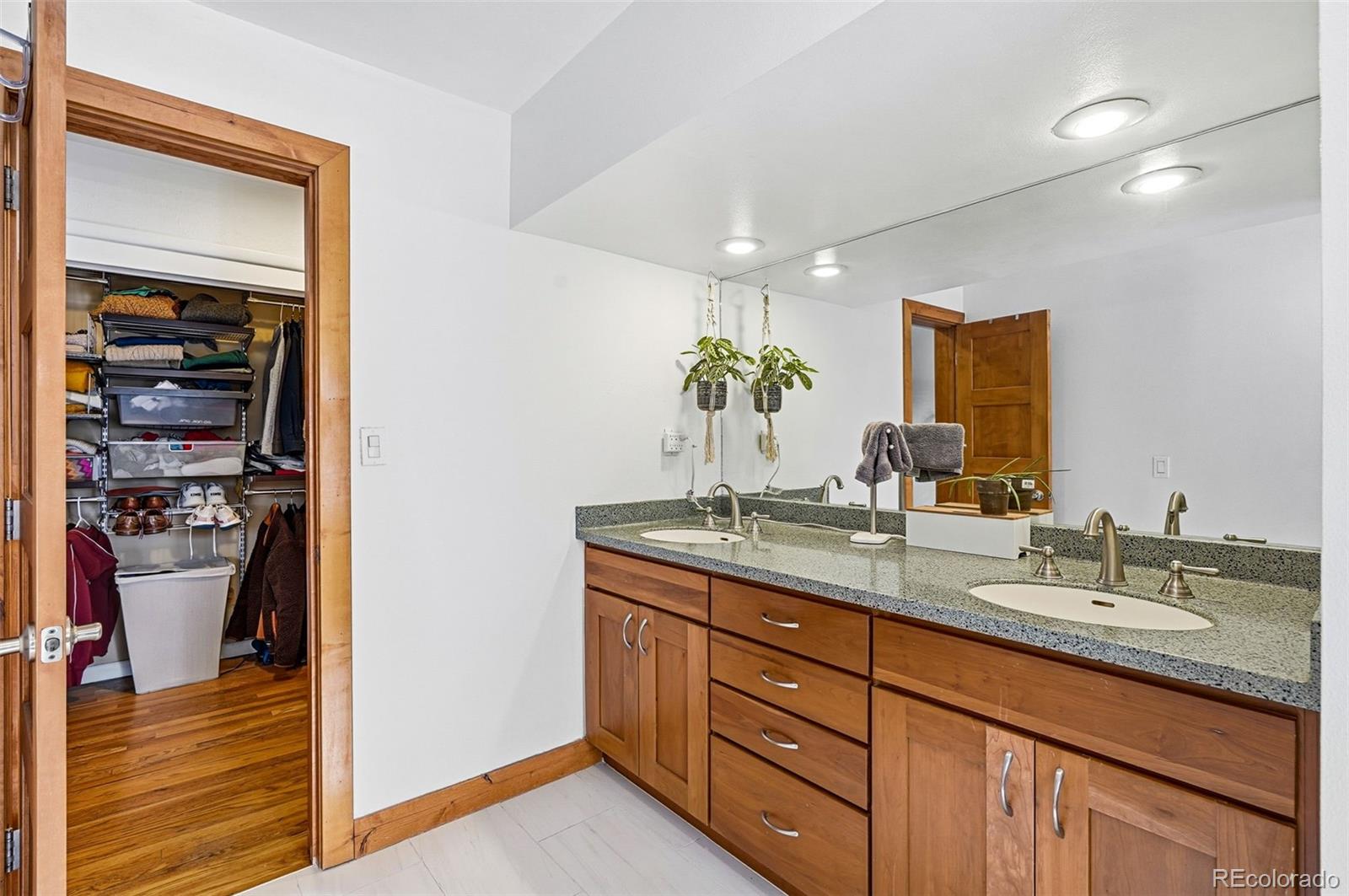MLS Image #19 for 6631 e 5th avenue,denver, Colorado
