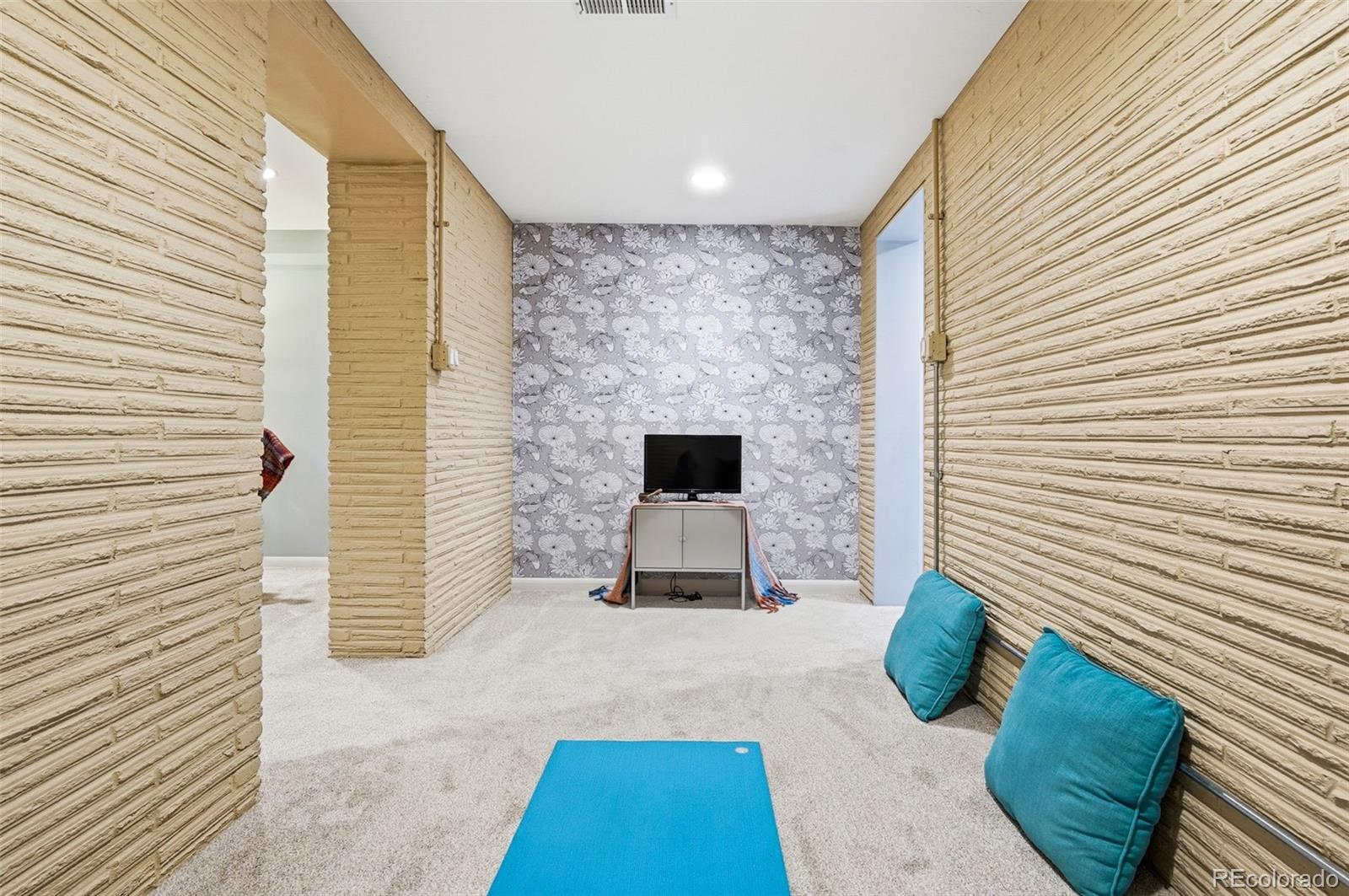 MLS Image #24 for 6631 e 5th avenue,denver, Colorado