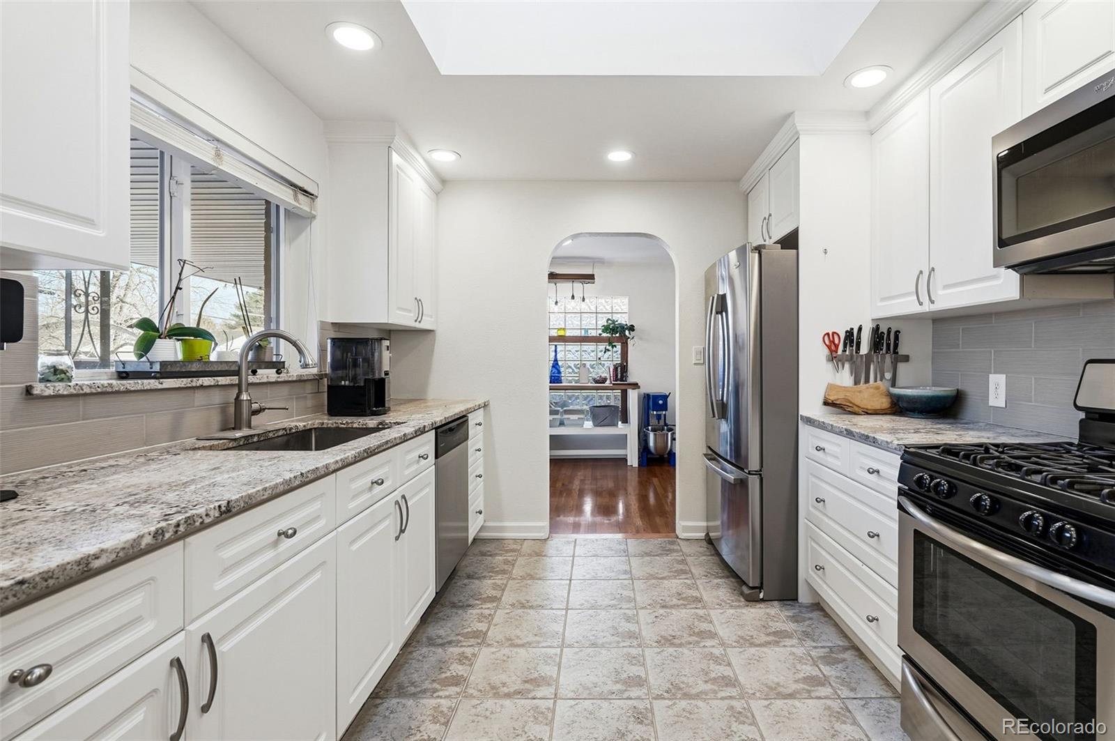 MLS Image #9 for 6631 e 5th avenue,denver, Colorado