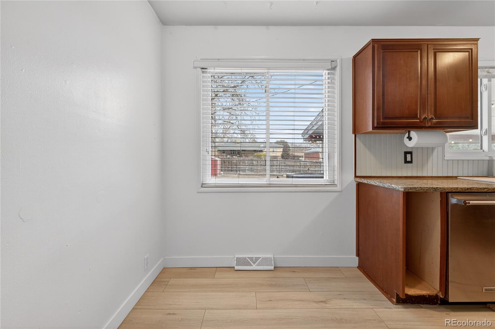 MLS Image #11 for 3379 w wagon trail drive,englewood, Colorado