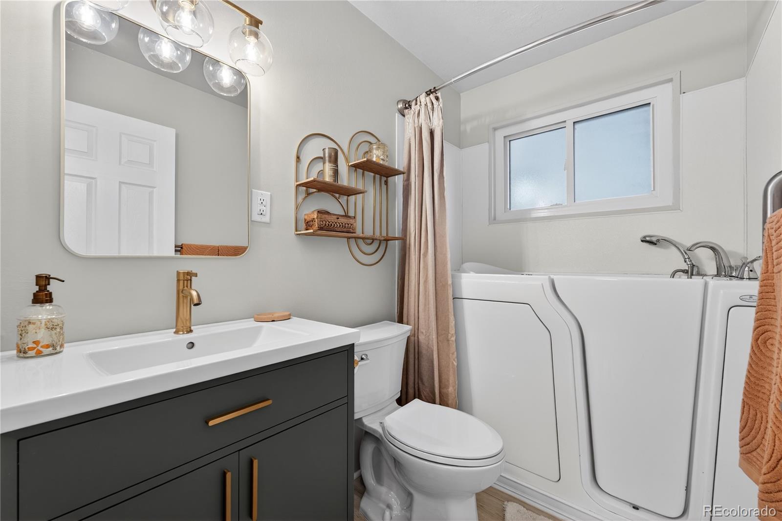 MLS Image #14 for 3379 w wagon trail drive,englewood, Colorado