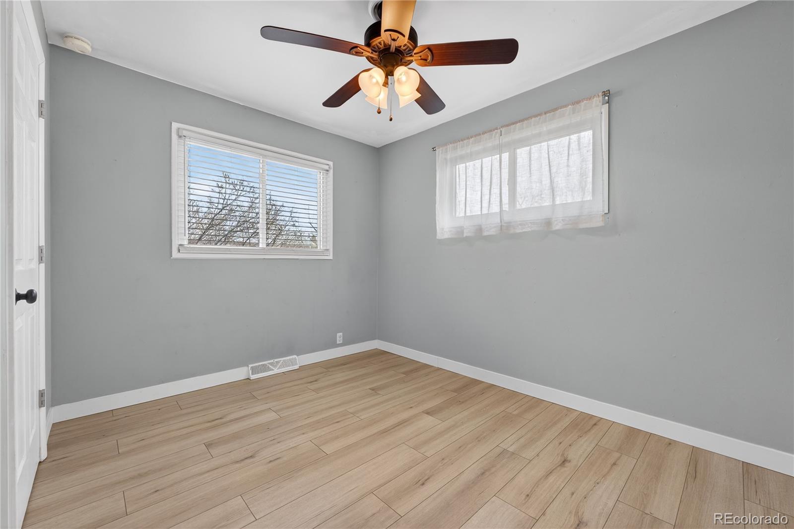 MLS Image #16 for 3379 w wagon trail drive,englewood, Colorado