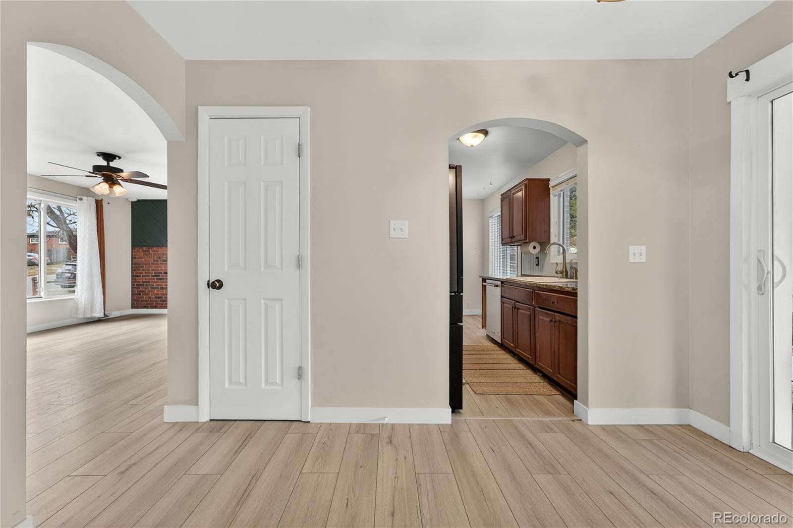 MLS Image #6 for 3379 w wagon trail drive,englewood, Colorado