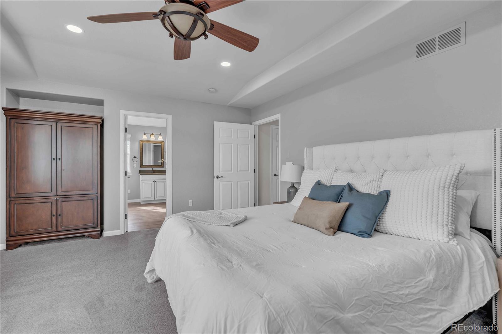MLS Image #16 for 10564  westcliff place,highlands ranch, Colorado