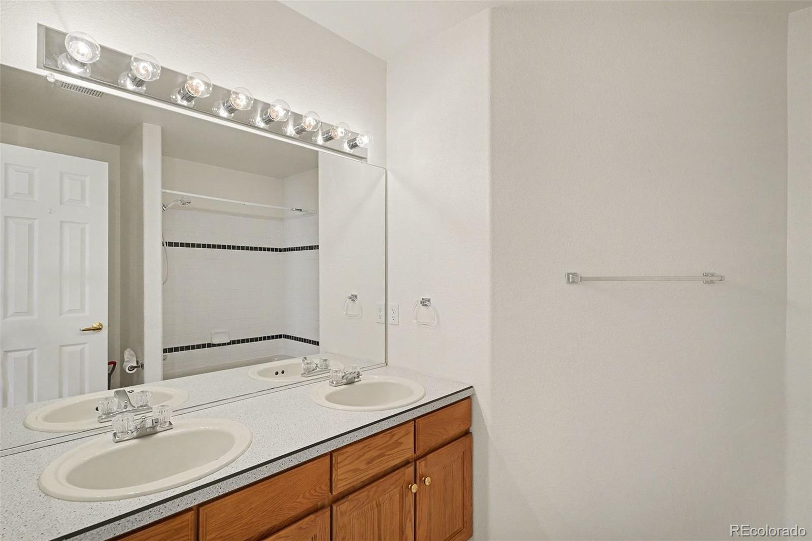 MLS Image #18 for 5183 s biscay court,centennial, Colorado