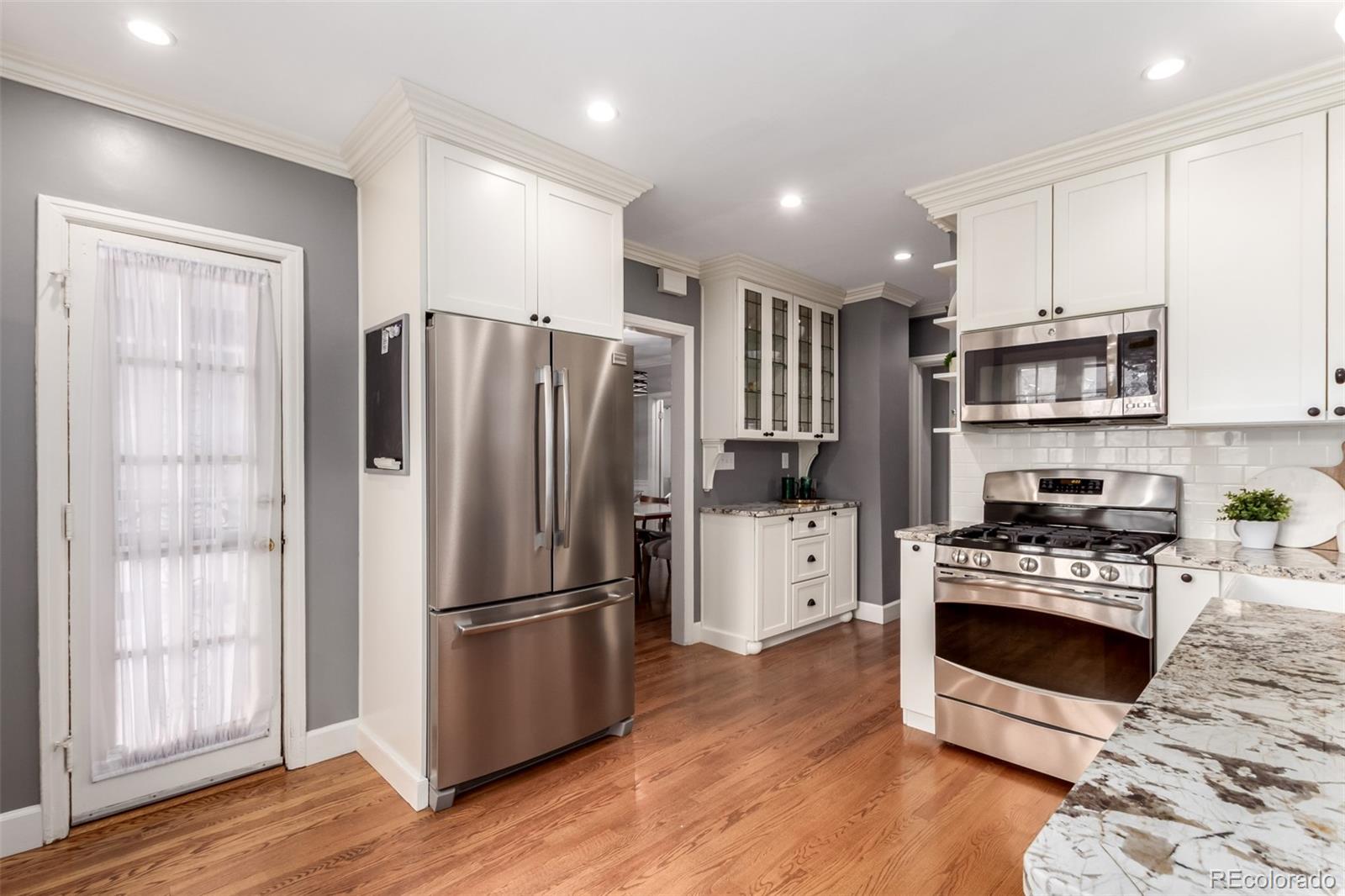 MLS Image #10 for 1945  krameria street,denver, Colorado