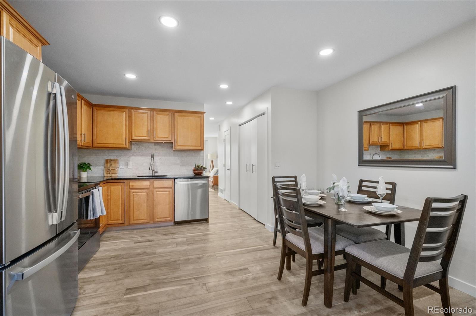 MLS Image #11 for 1811 s quebec way,denver, Colorado
