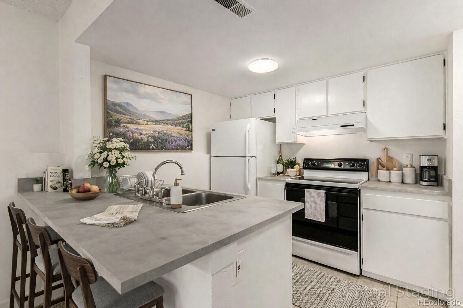 MLS Image #5 for 3100 s federal boulevard,denver, Colorado
