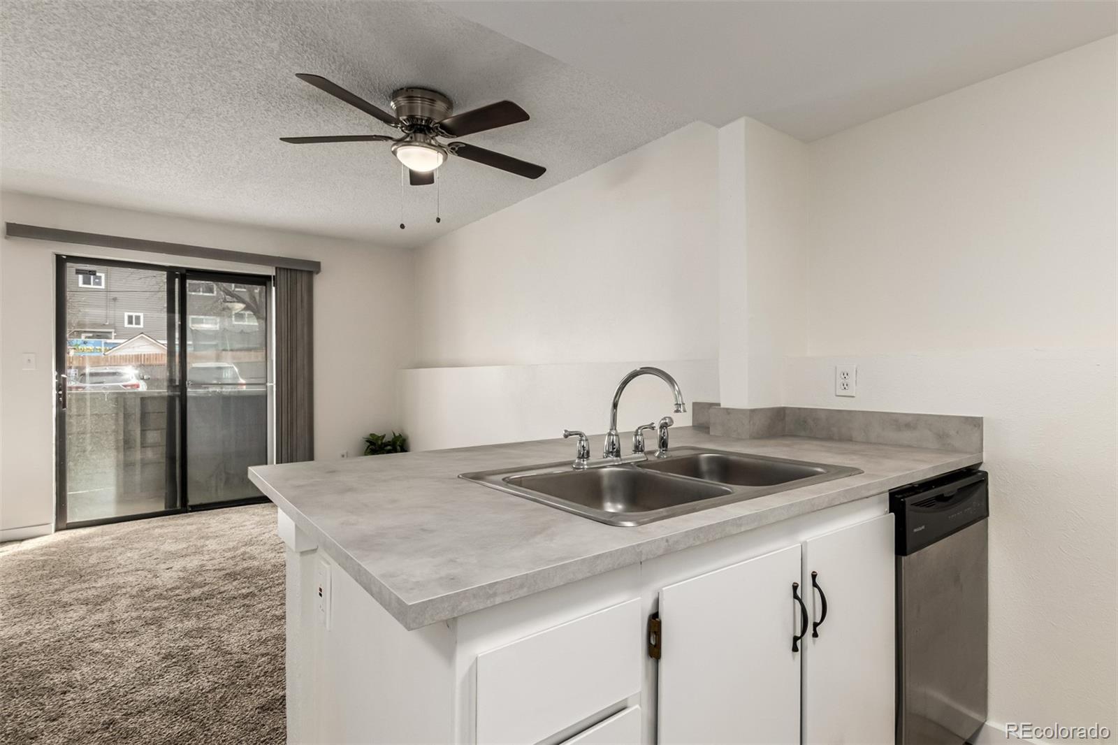 MLS Image #9 for 3100 s federal boulevard,denver, Colorado