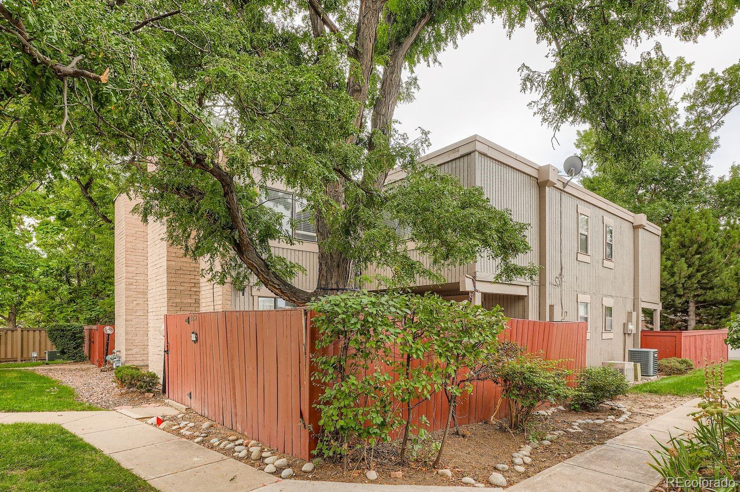 MLS Image #20 for 1251 s yosemite way 89,denver, Colorado