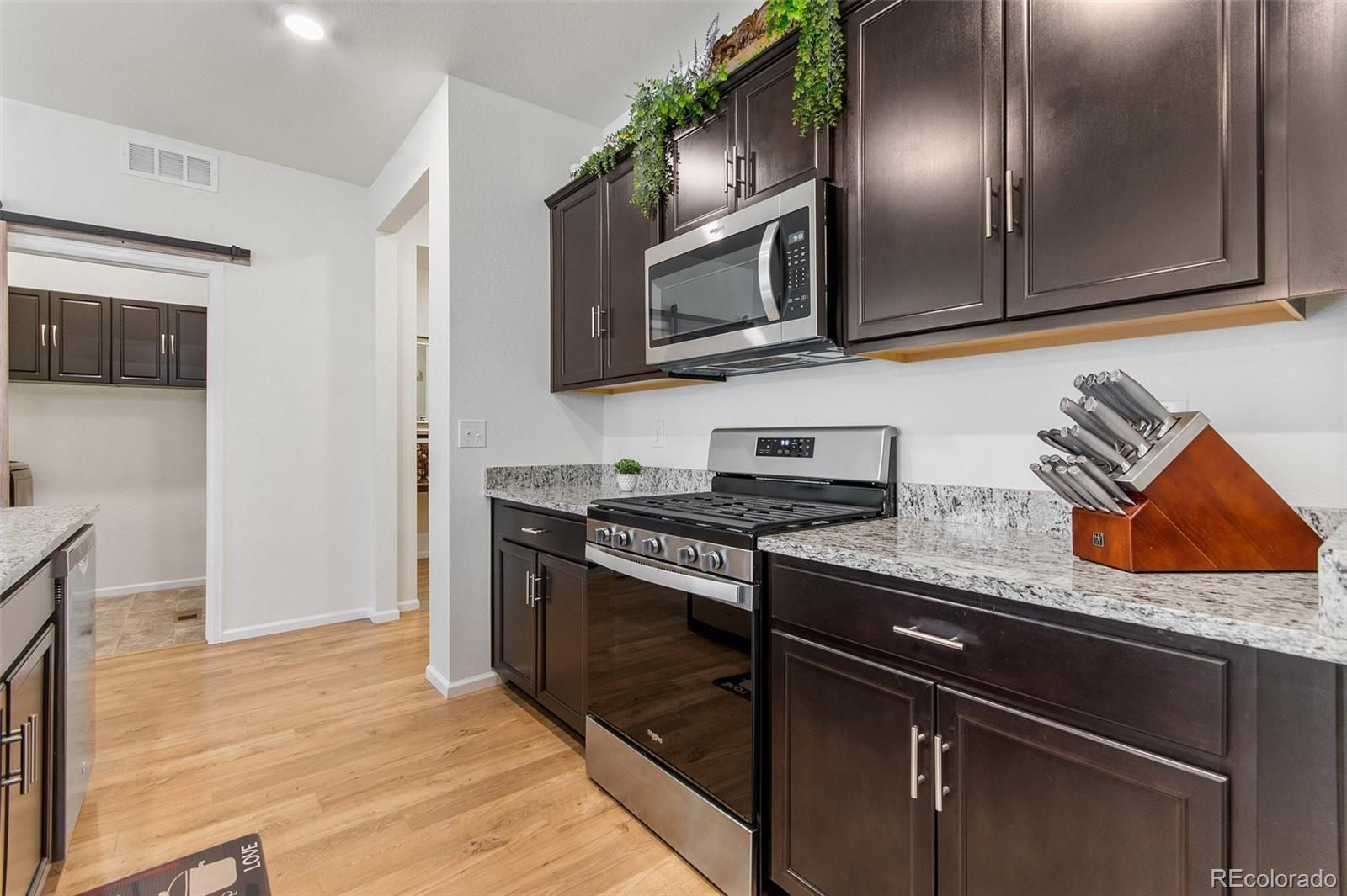 MLS Image #15 for 6037 n halifax court,aurora, Colorado
