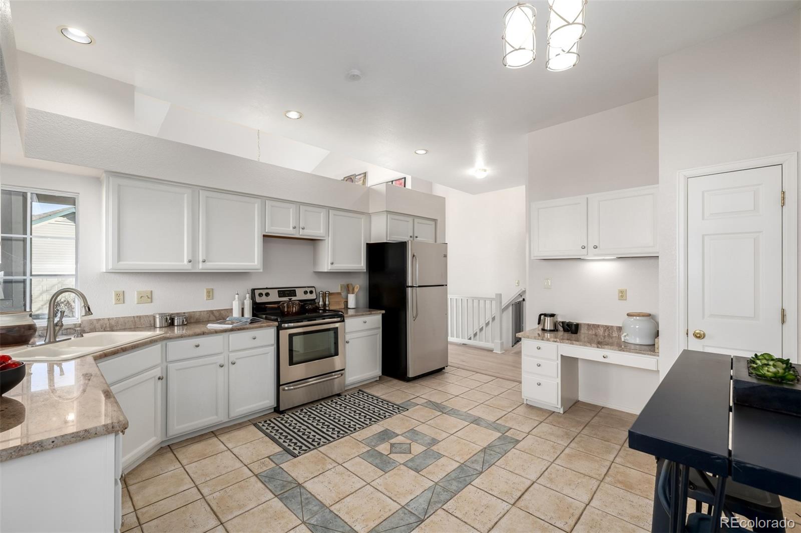 MLS Image #13 for 9936 e hawaii place,aurora, Colorado