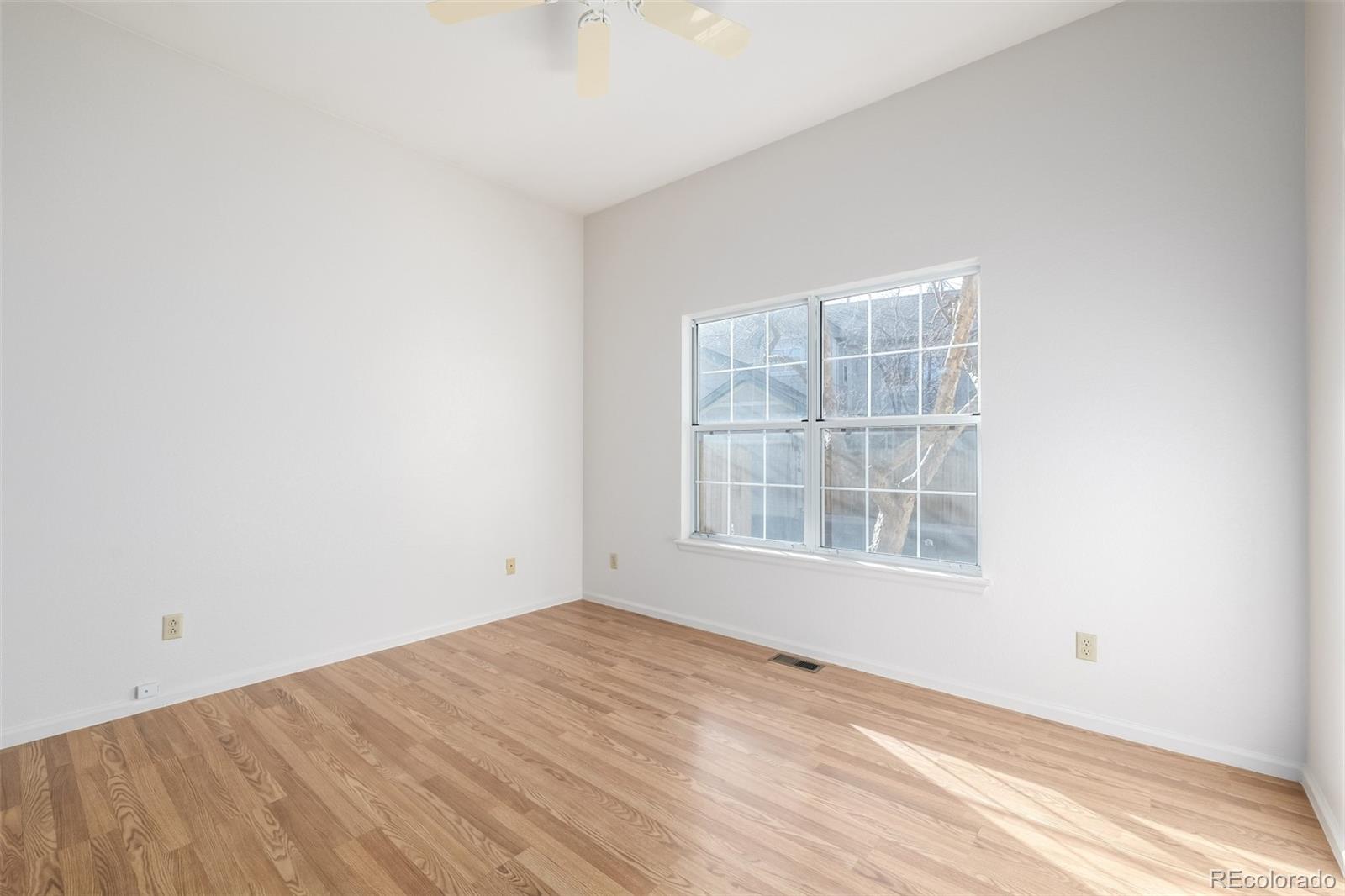 MLS Image #23 for 9936 e hawaii place,aurora, Colorado