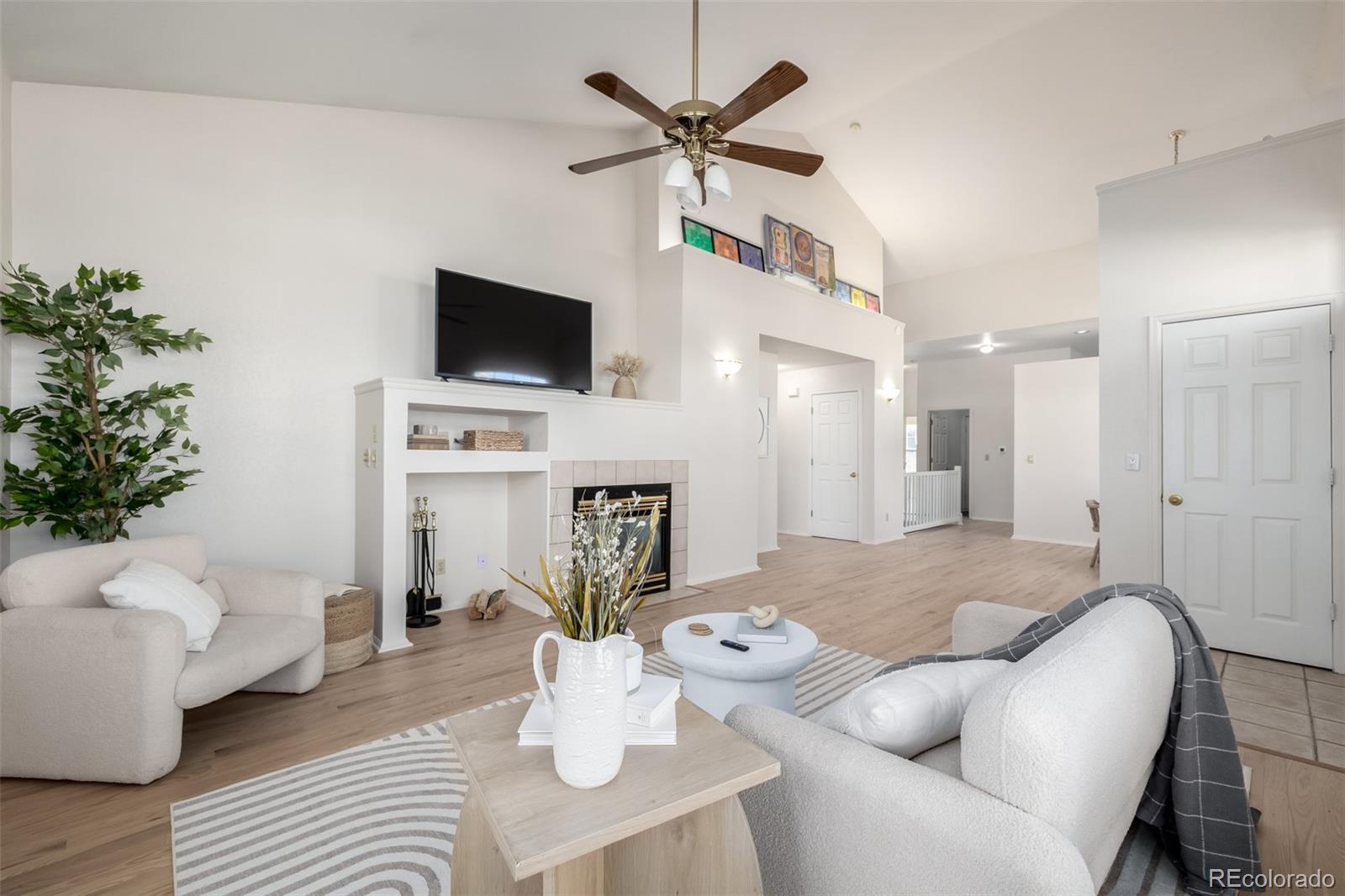 MLS Image #6 for 9936 e hawaii place,aurora, Colorado