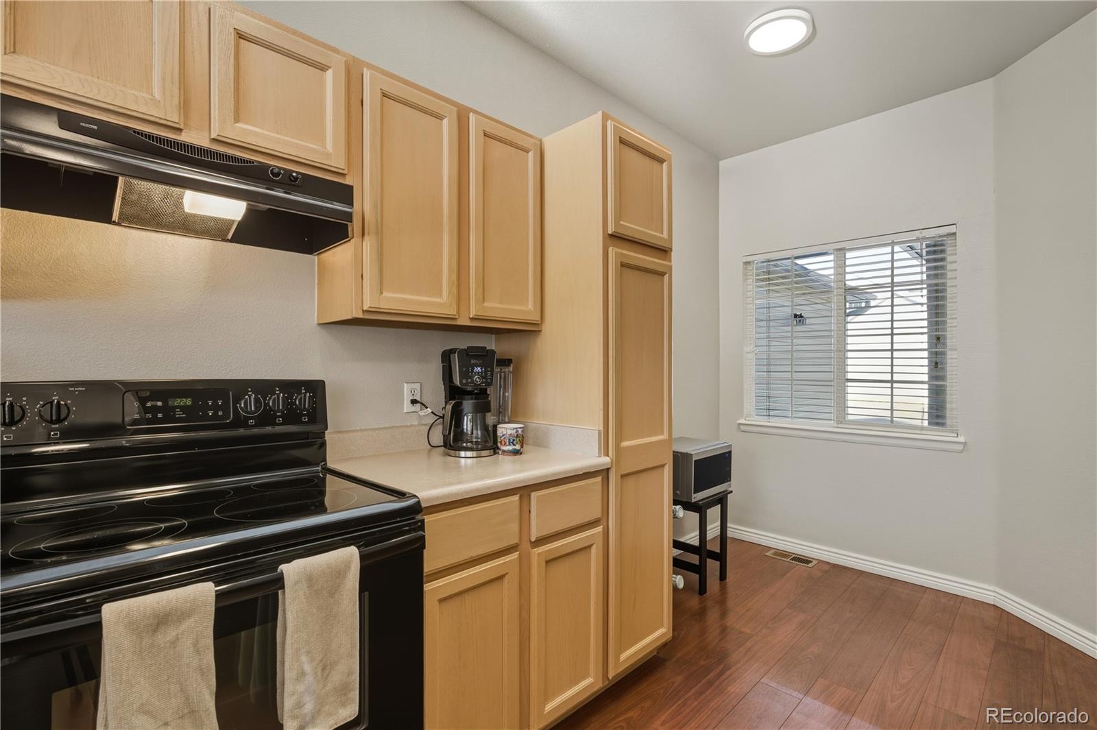 MLS Image #6 for 12203 e 2nd drive ,aurora, Colorado