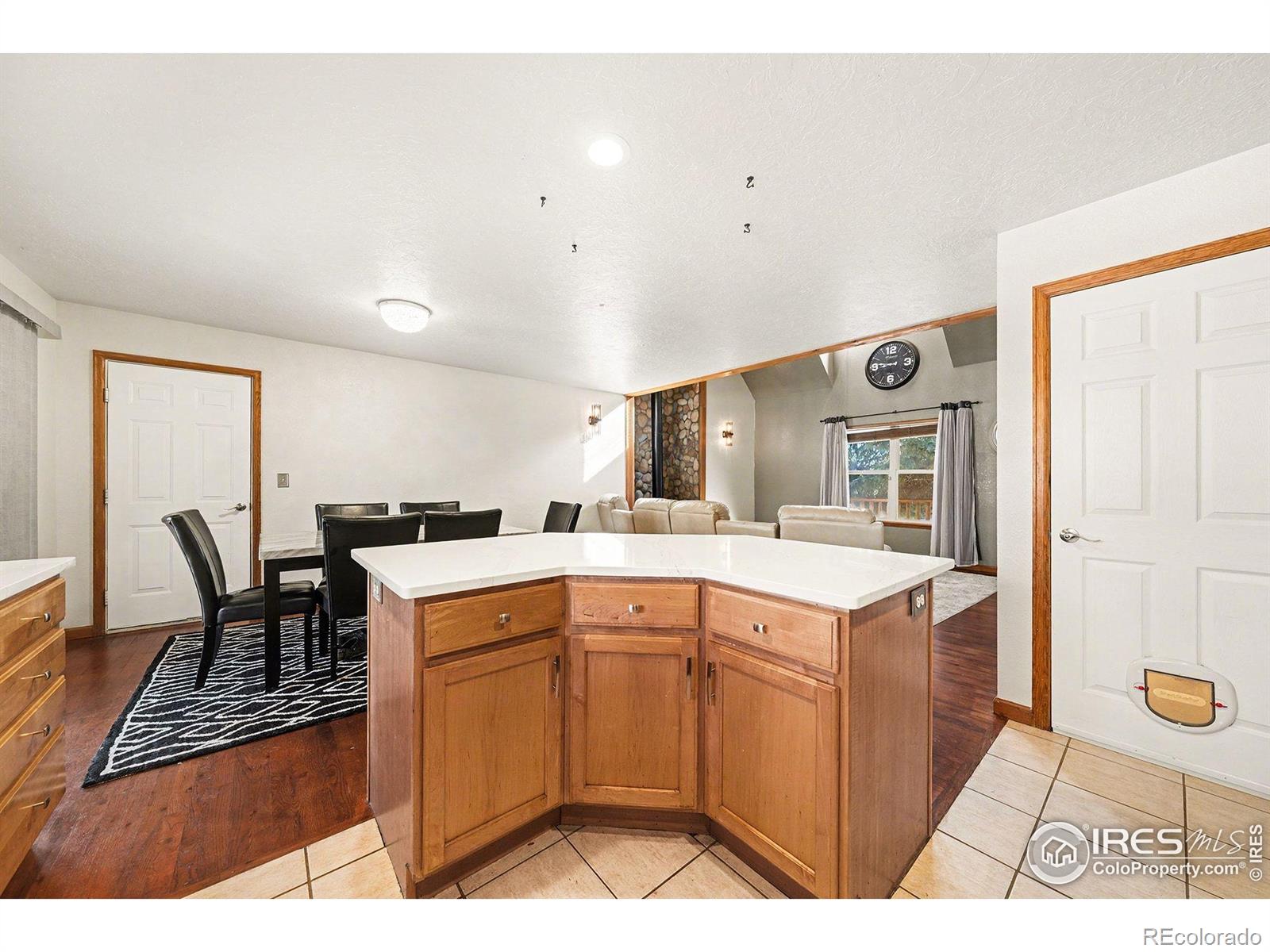 MLS Image #10 for 917  52nd avenue,greeley, Colorado
